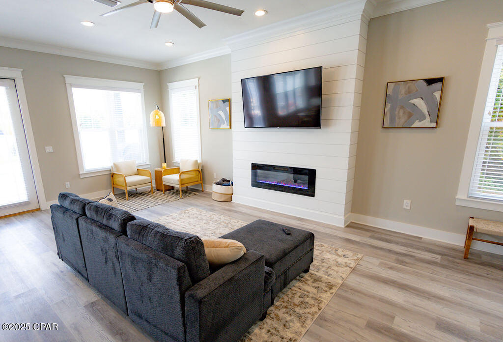 612 E Gulf Boulevard