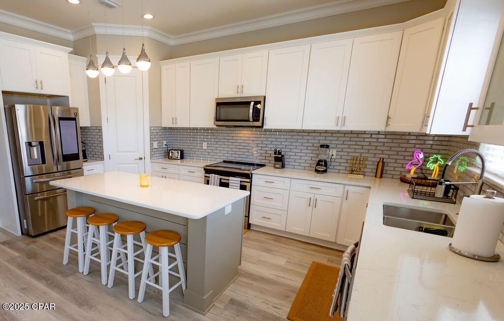 612 E Gulf Boulevard