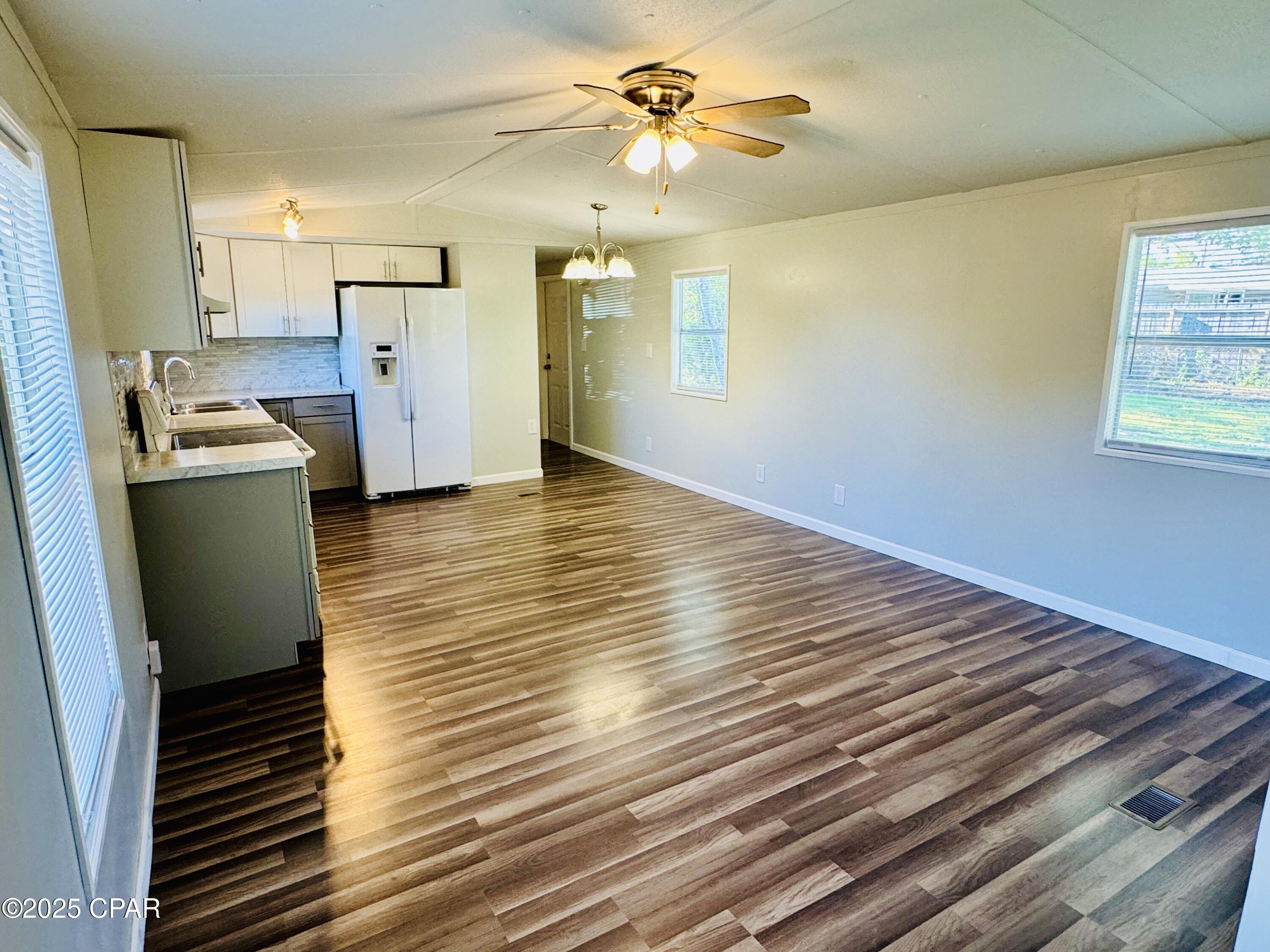603 Live Oak Lane