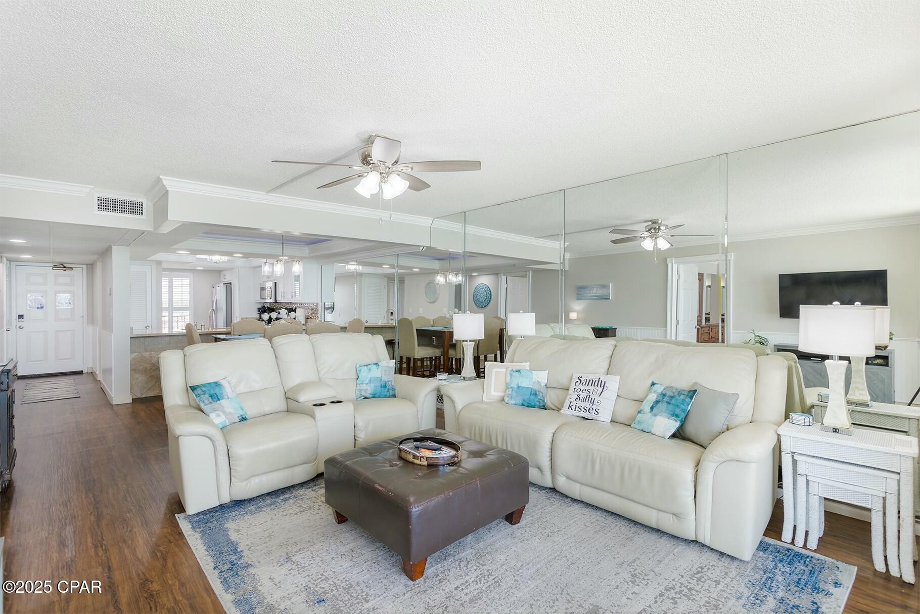 11619 Front Beach 610