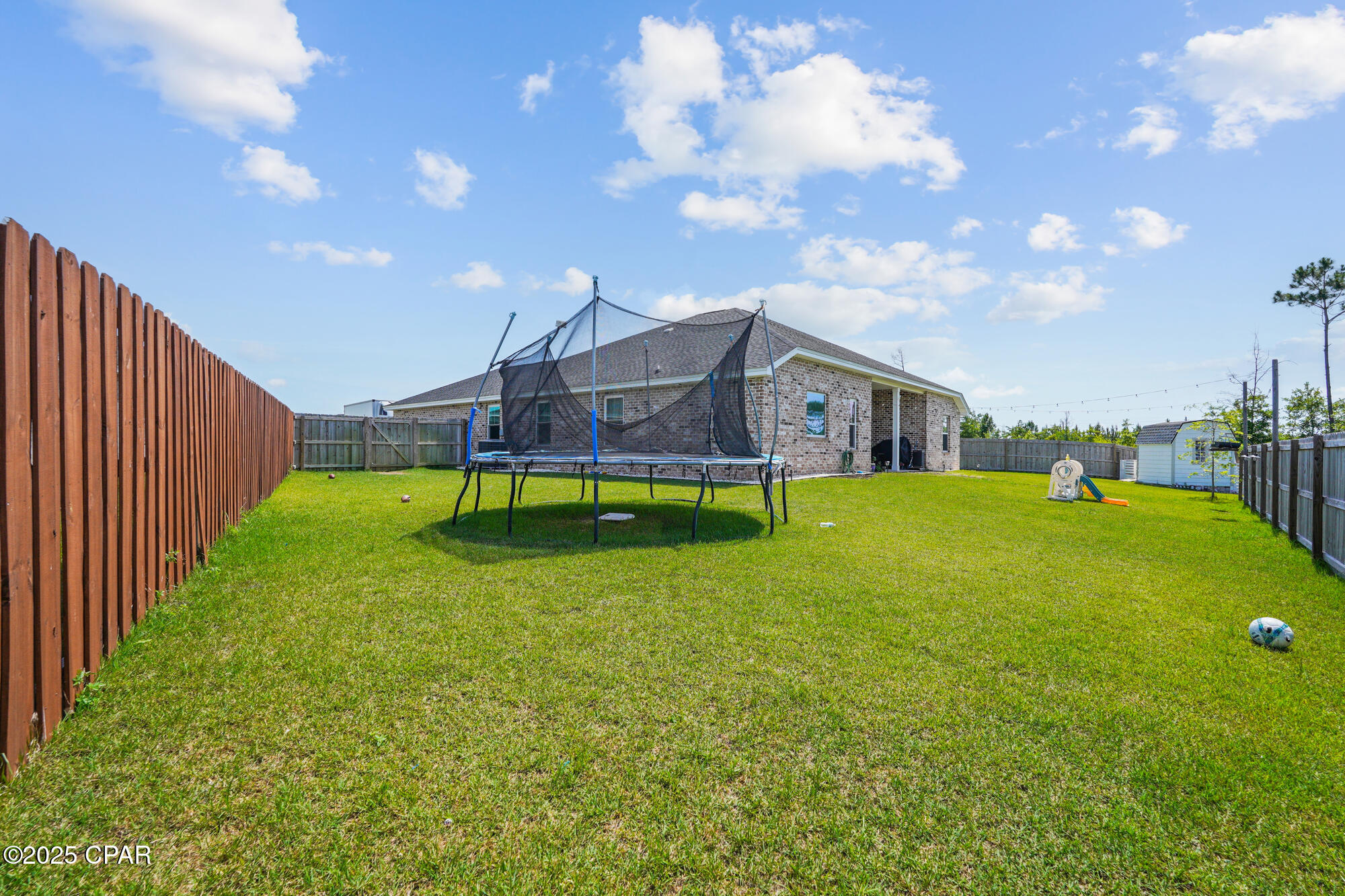 3928 Sandpine Way