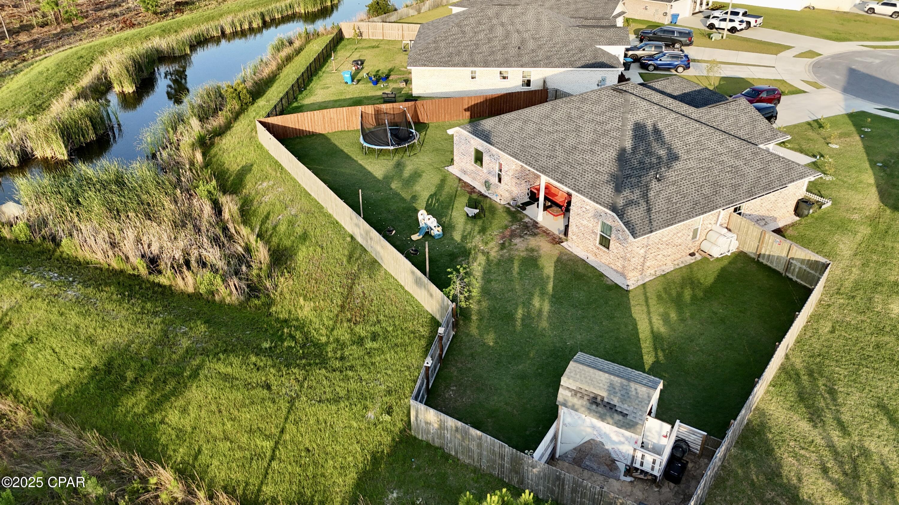 3928 Sandpine Way