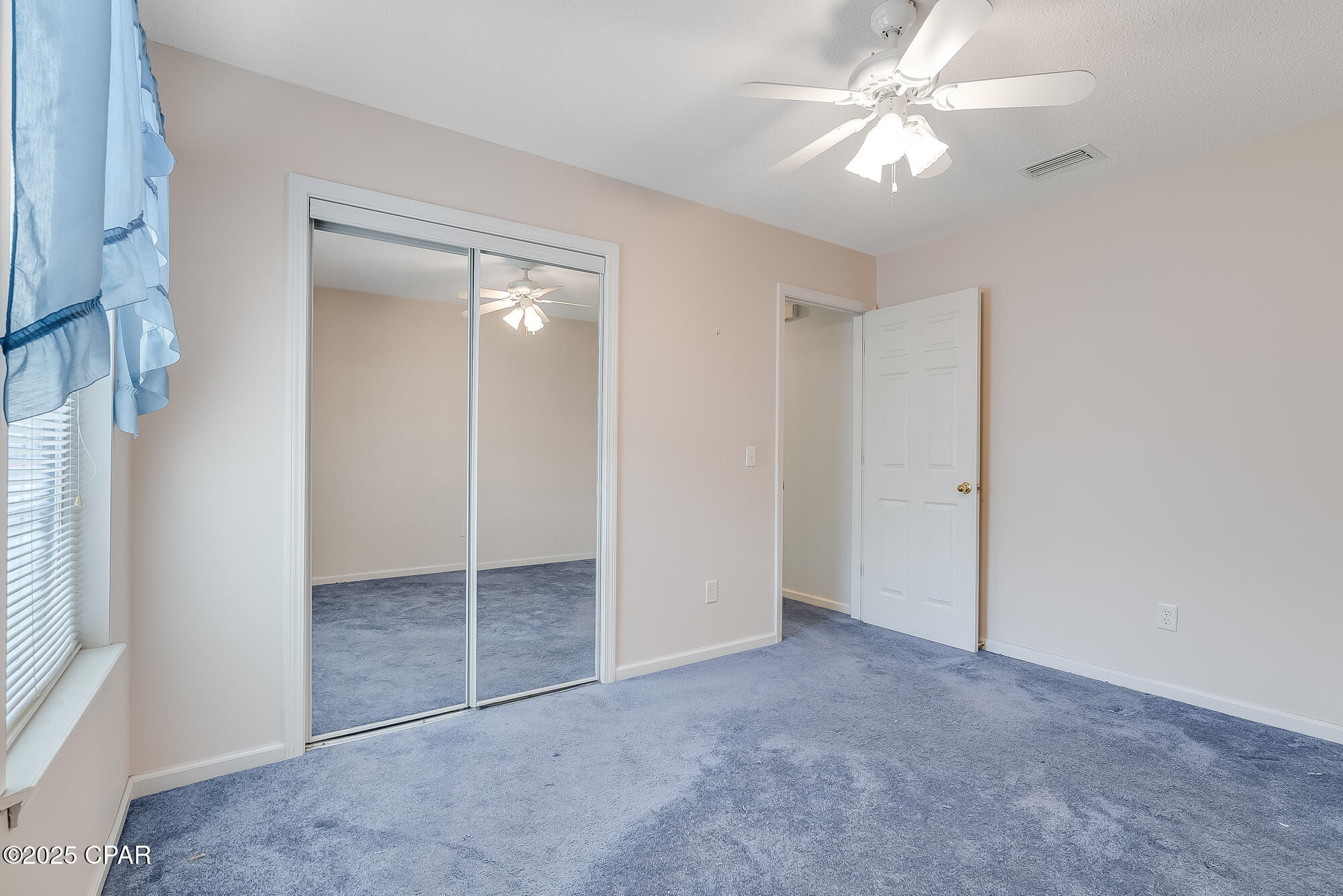 203 N El Centro Boulevard