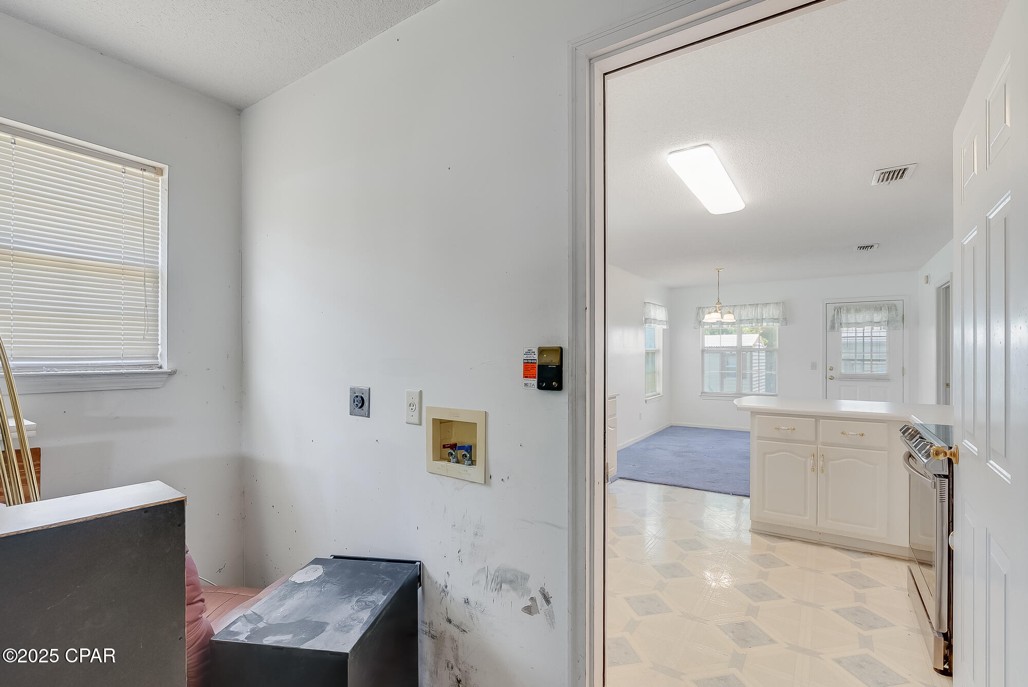 203 N El Centro Boulevard