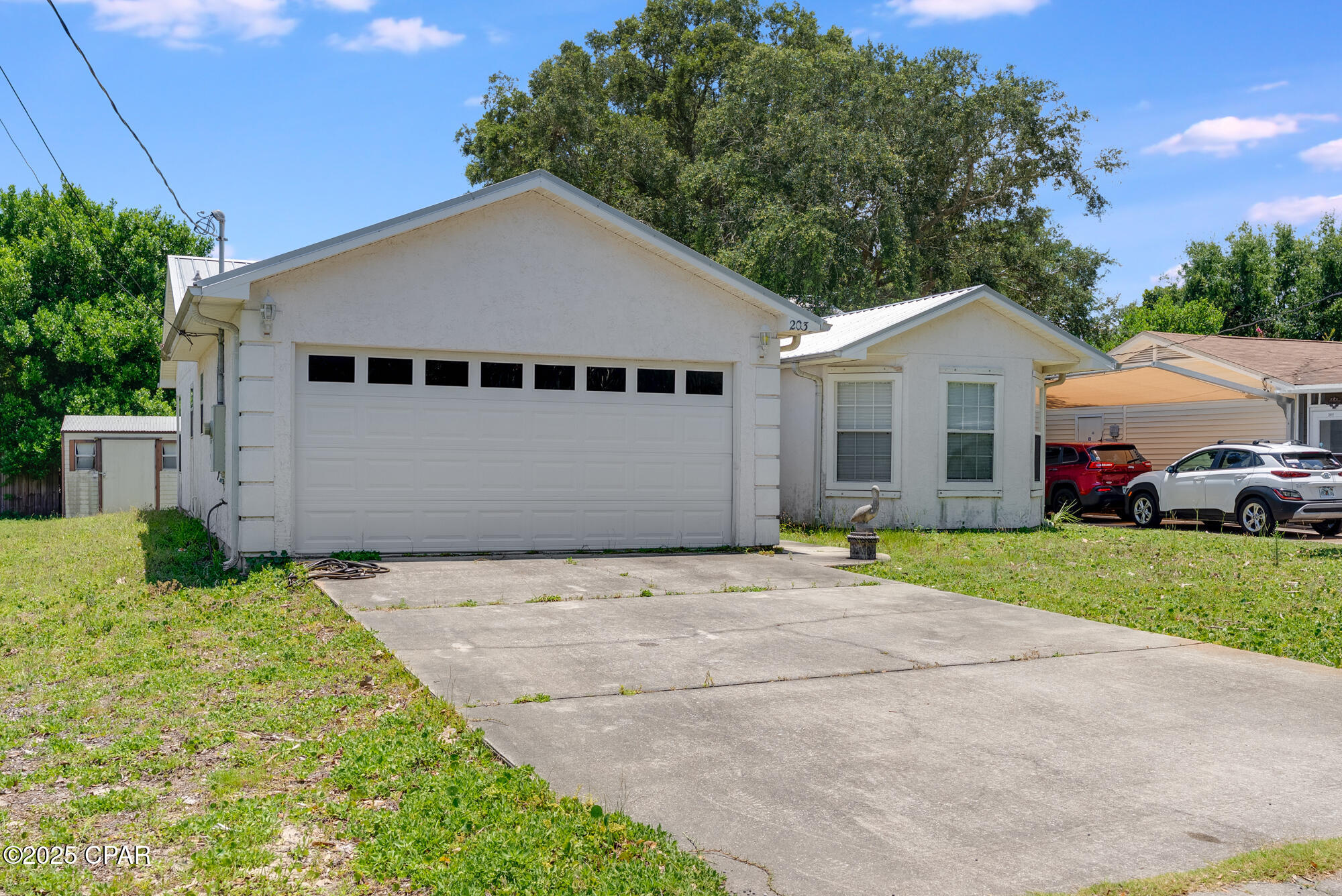 203 N El Centro Boulevard