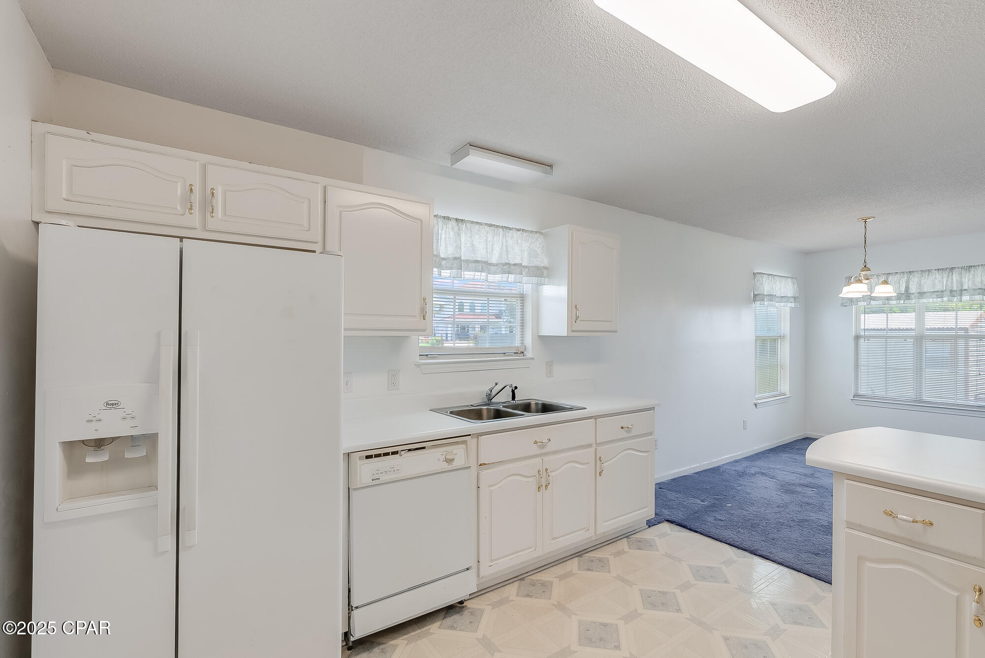 203 N El Centro Boulevard