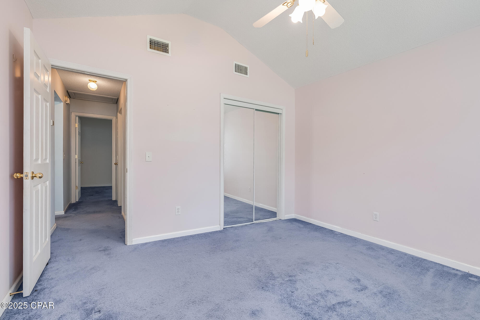 203 N El Centro Boulevard