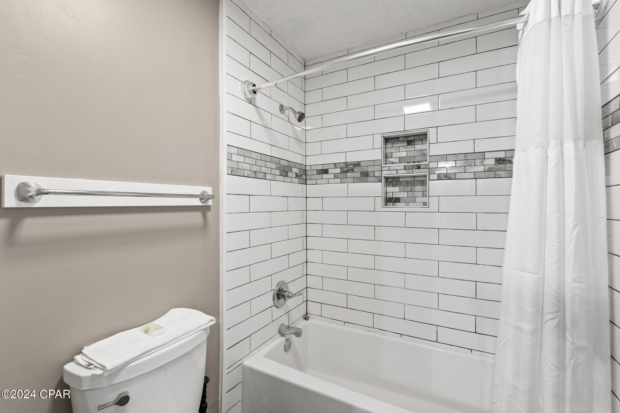 520 Richard Jackson Boulevard 512