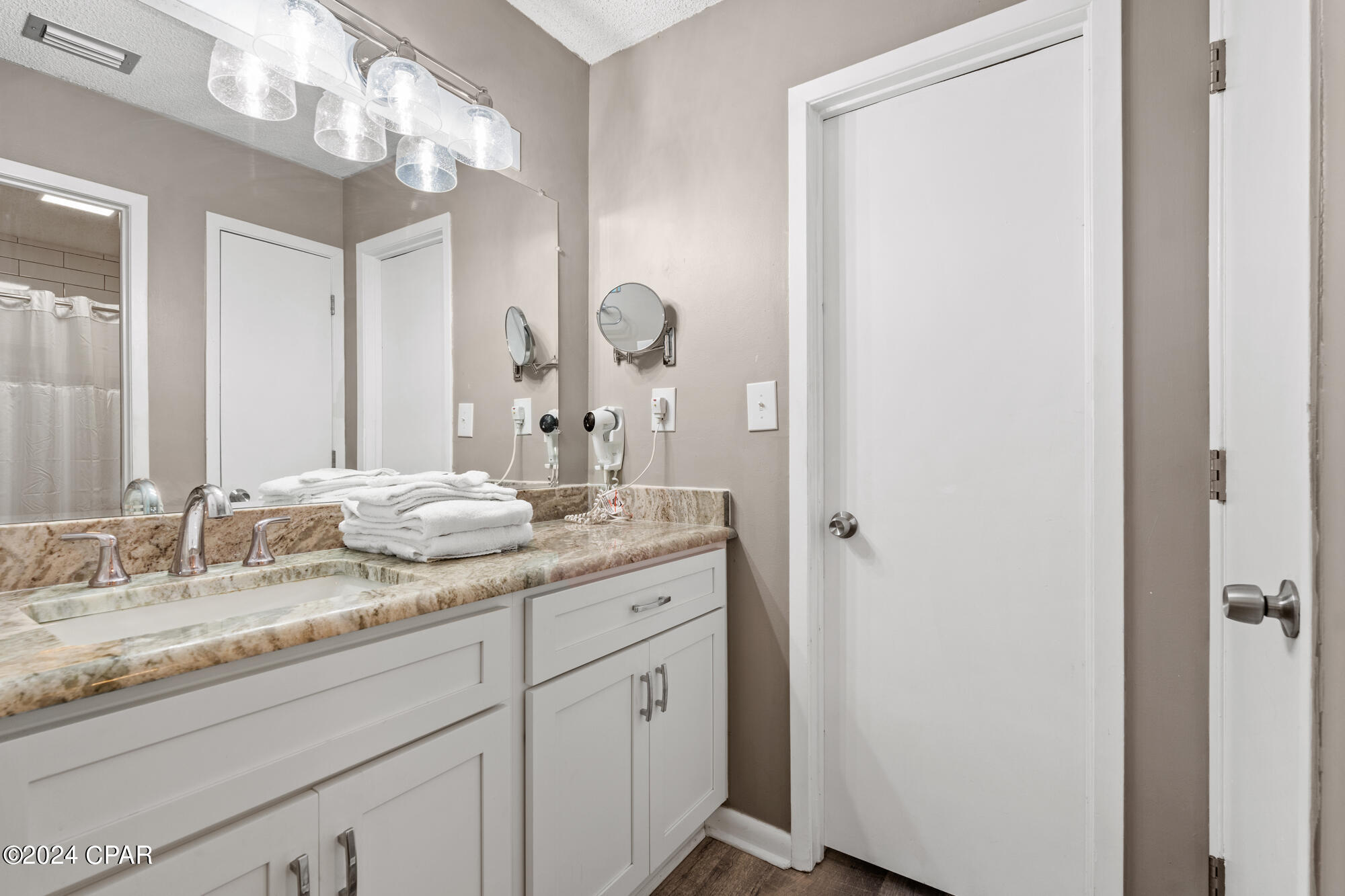 520 Richard Jackson Boulevard 512