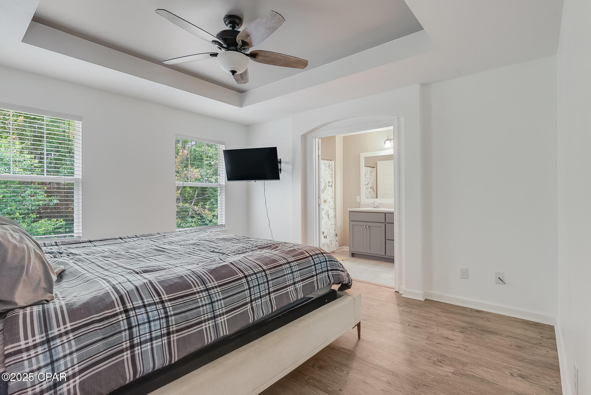 7228 Quail Hollow Drive