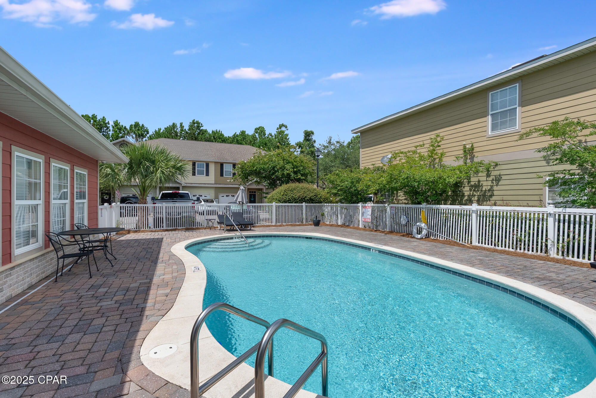 7228 Quail Hollow Drive