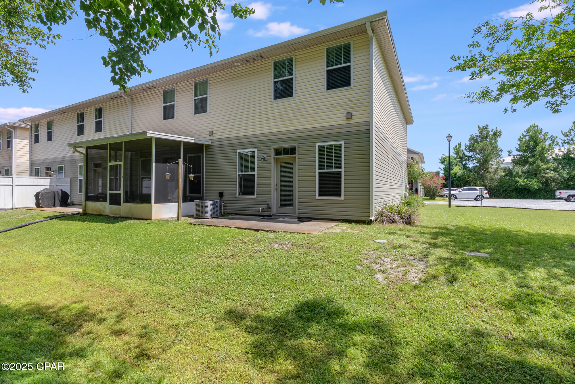 7228 Quail Hollow Drive