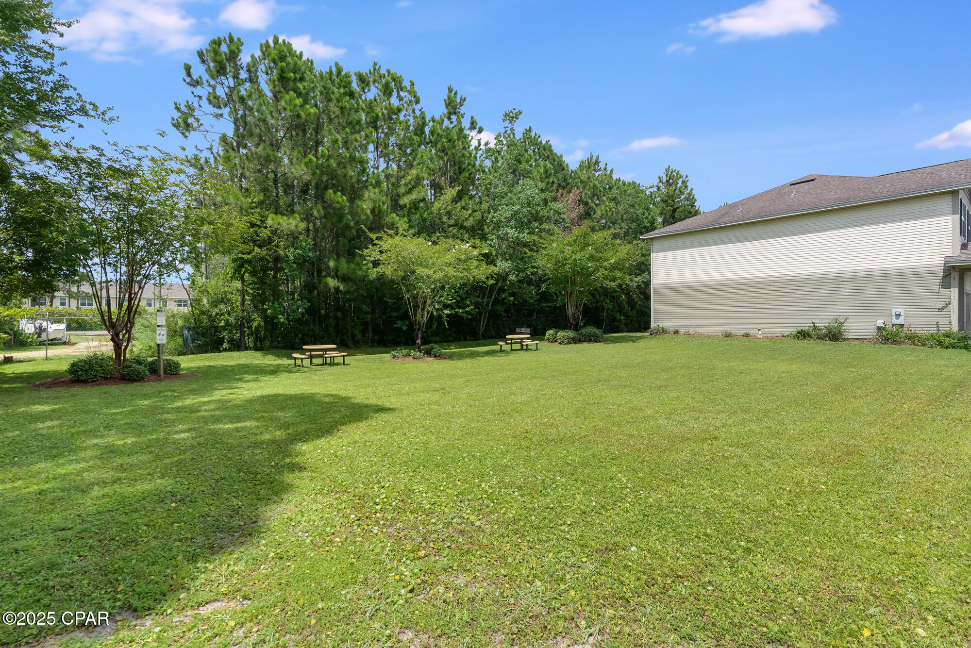 7228 Quail Hollow Drive