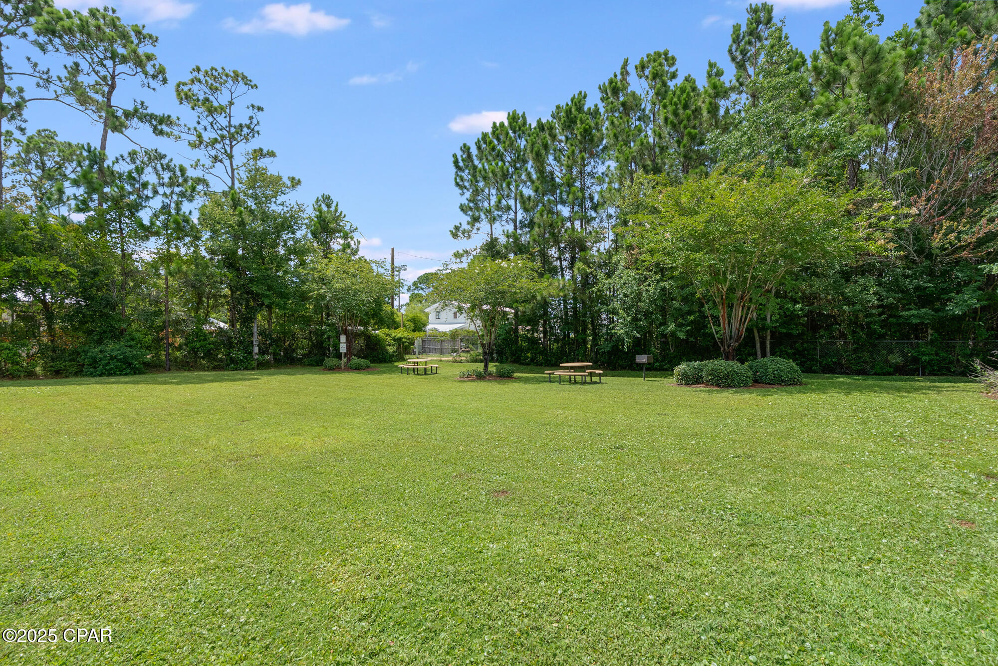 7228 Quail Hollow Drive