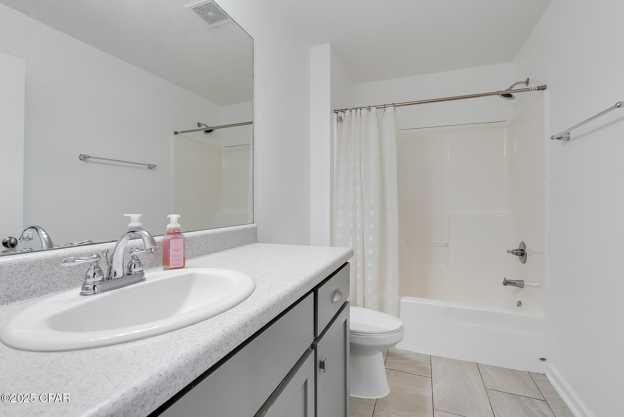 7228 Quail Hollow Drive