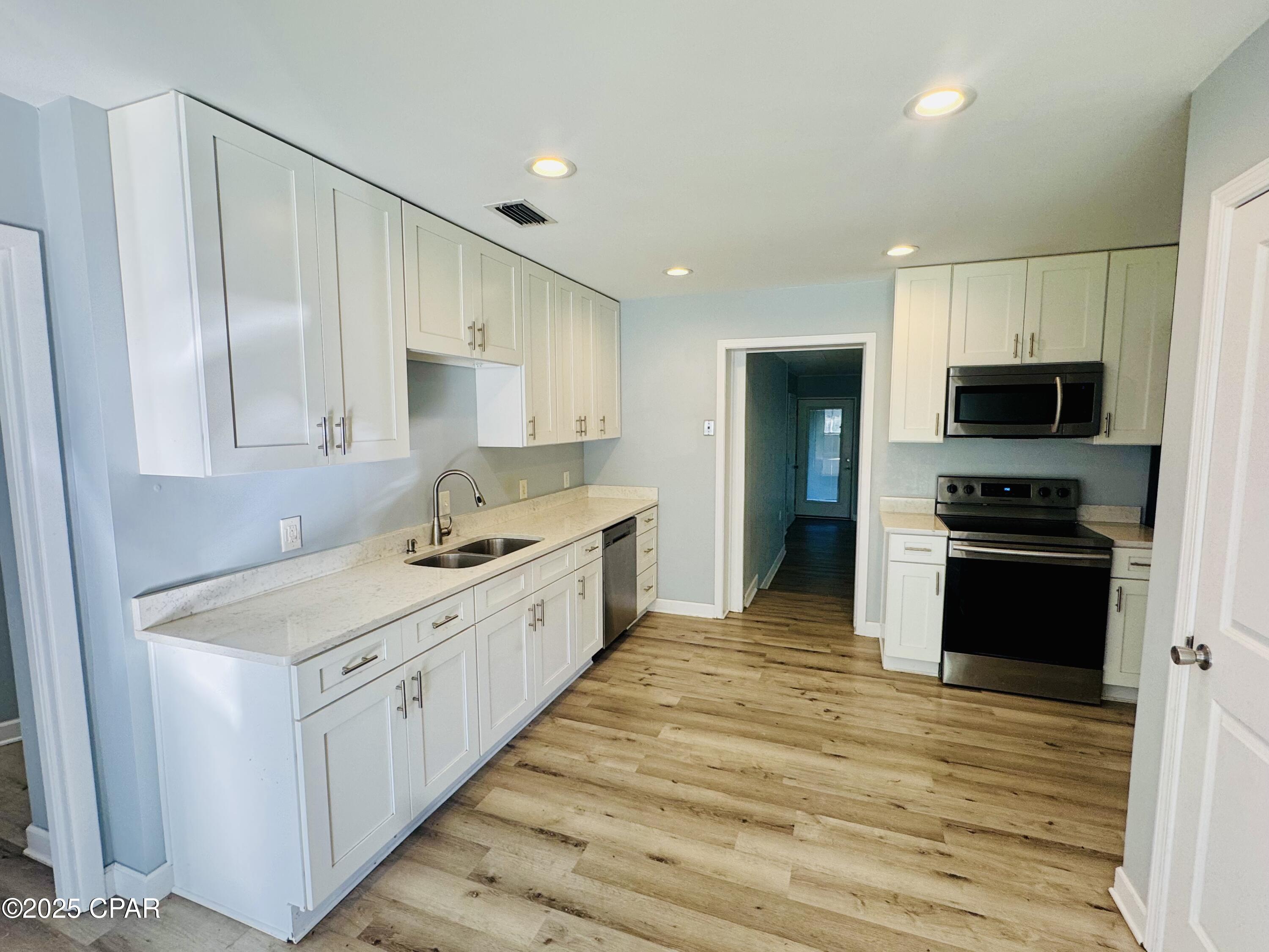 1606 Fairland Avenue