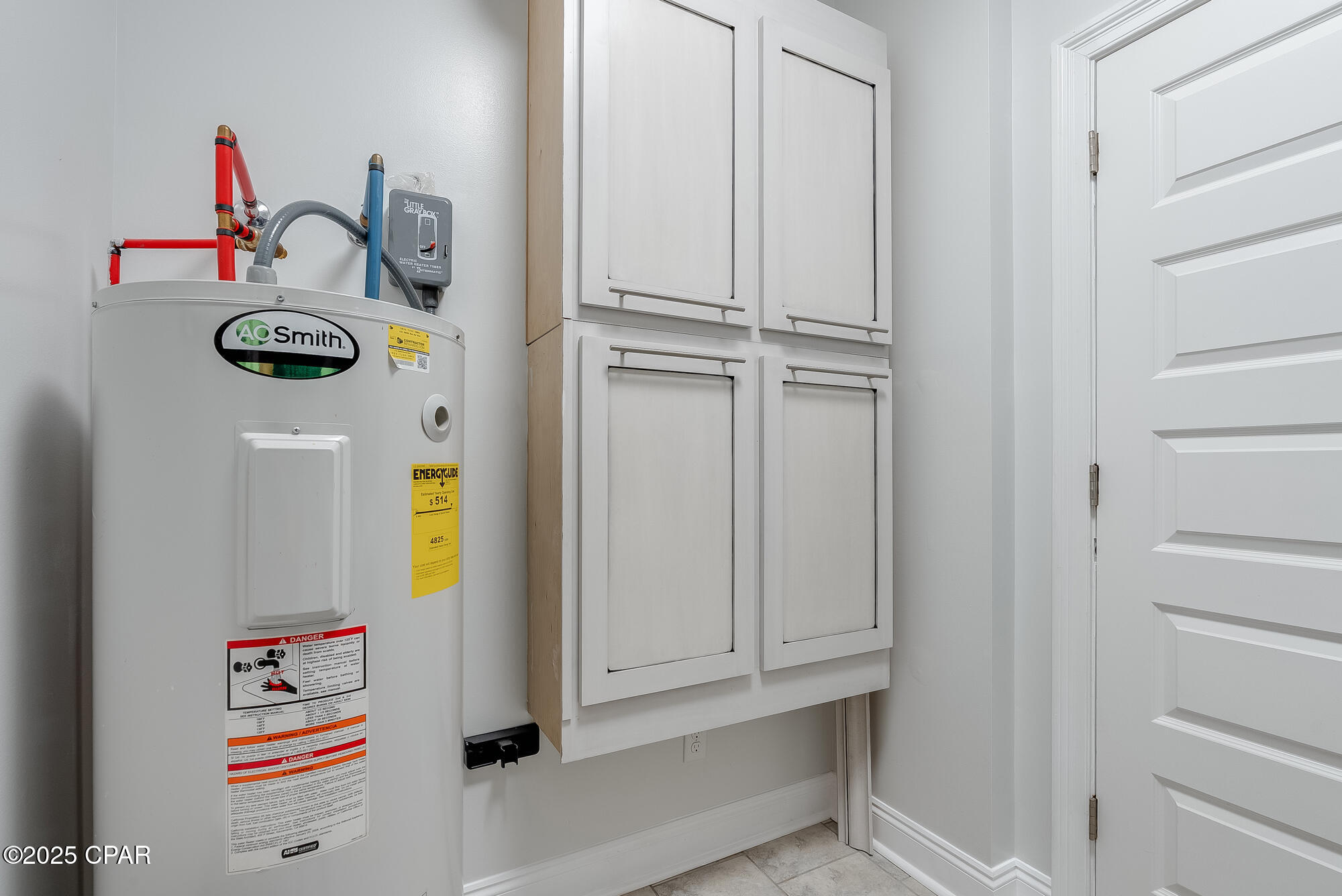 904 Lighthouse Lagoon Court