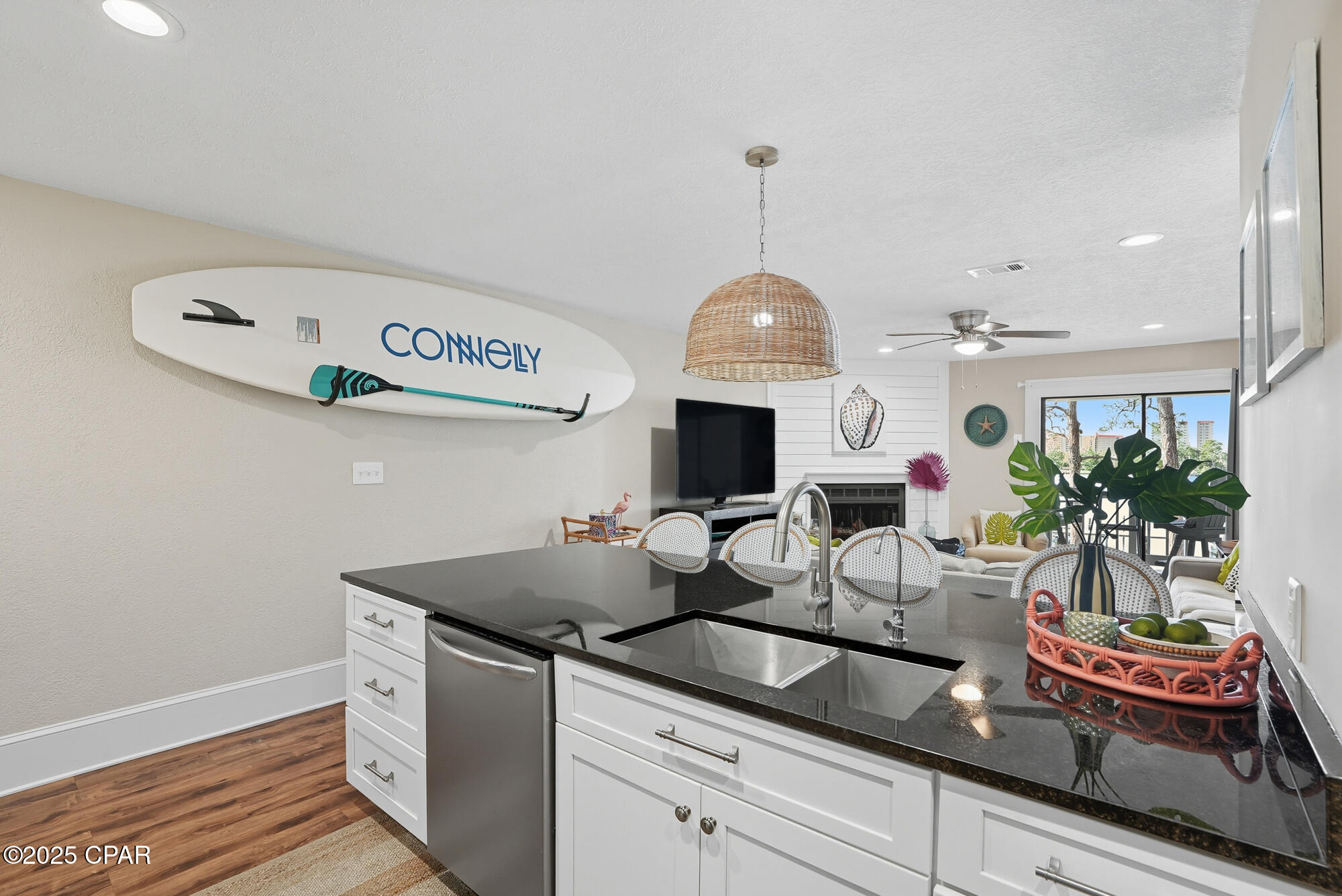 6903 N Lagoon Drive, 51