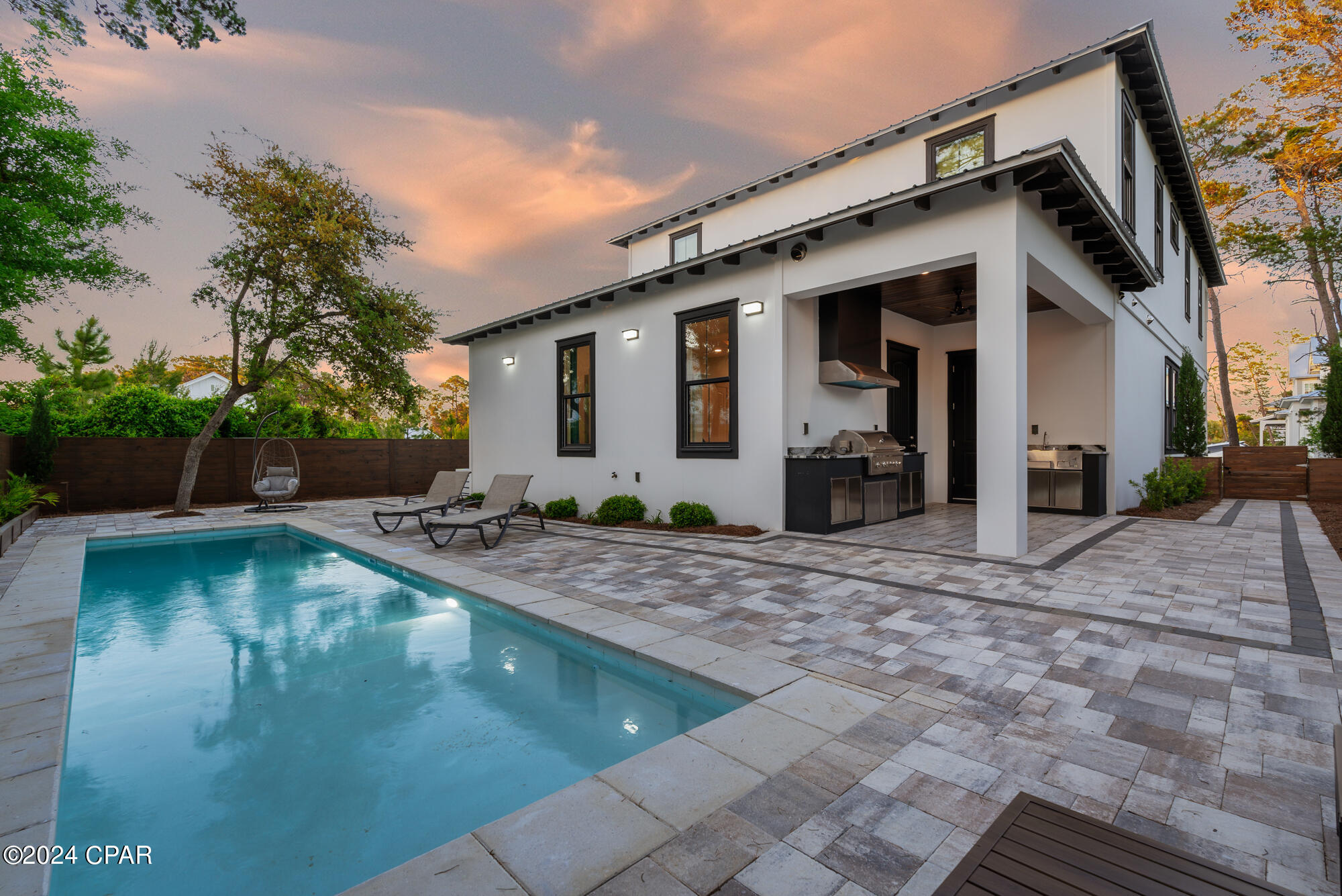 103 W W Willow Mist Road