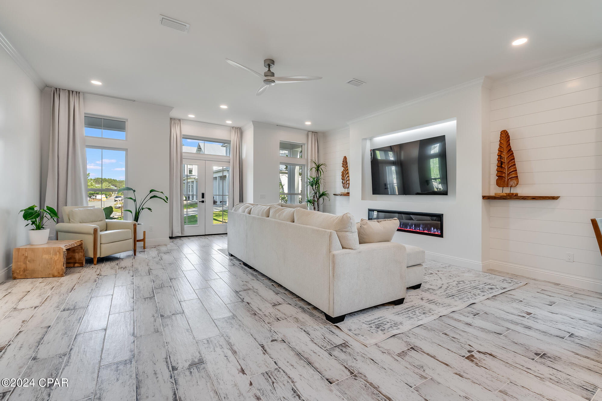 103 W W Willow Mist Road