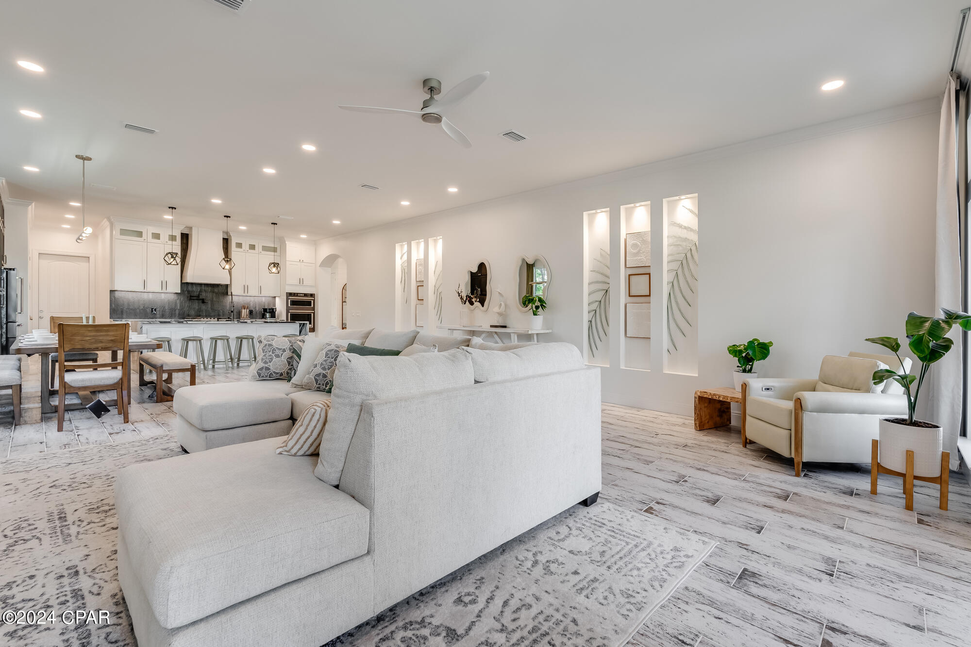 103 W W Willow Mist Road