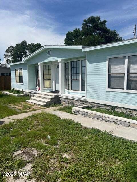 2342 Grand Oaks Lane