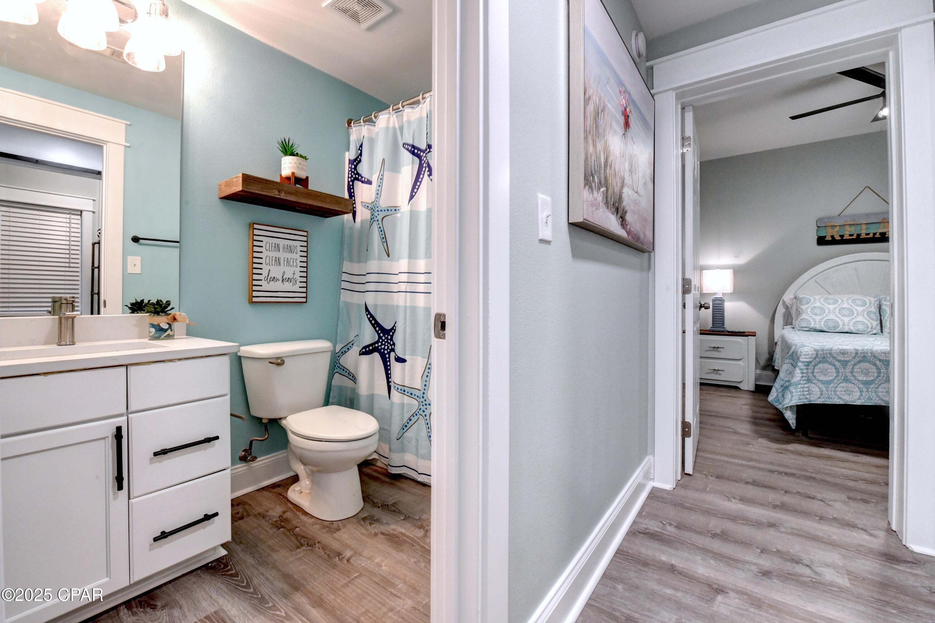 9860 S Thomas Drive 209