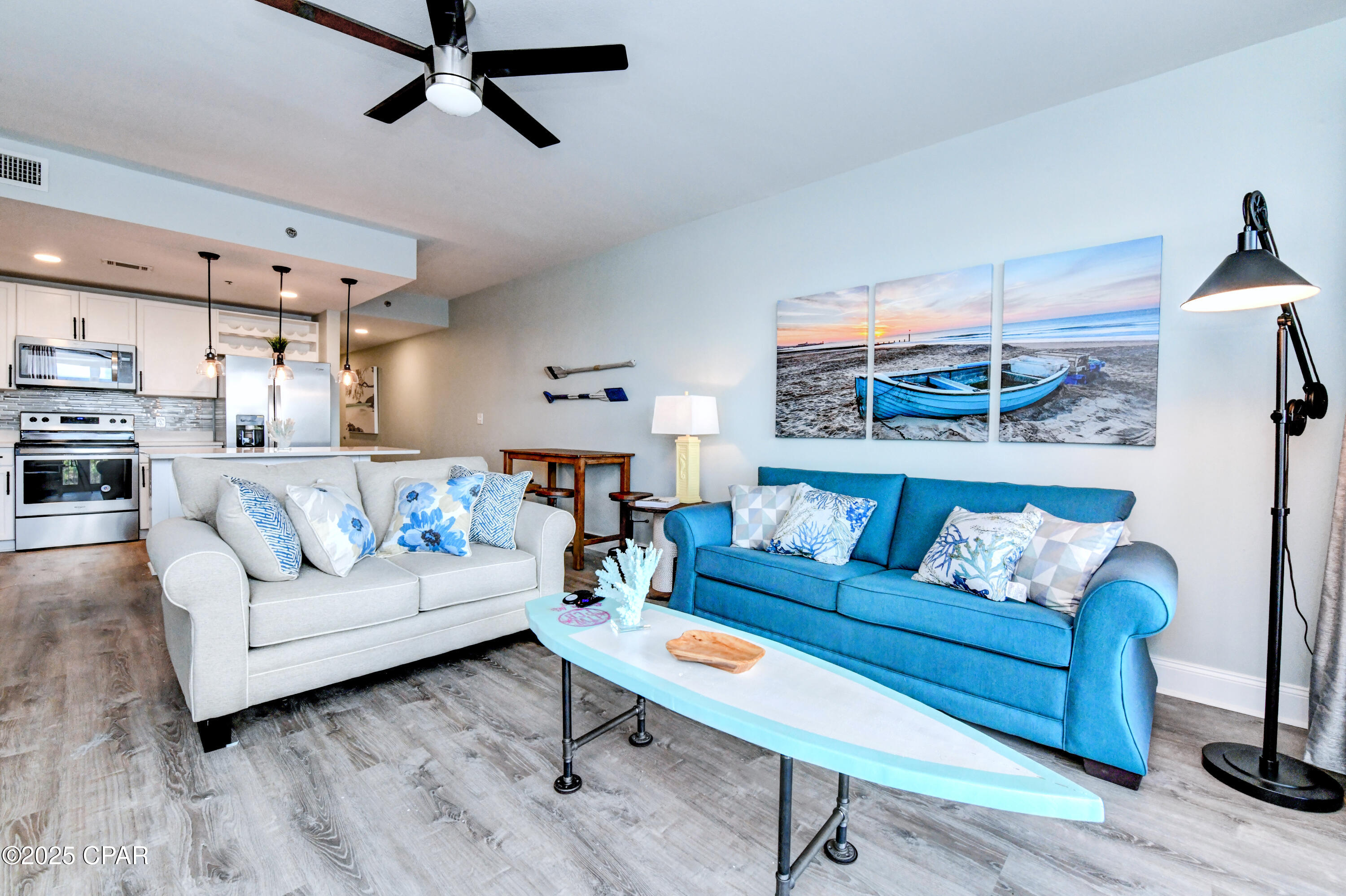 9860 S Thomas Drive 209