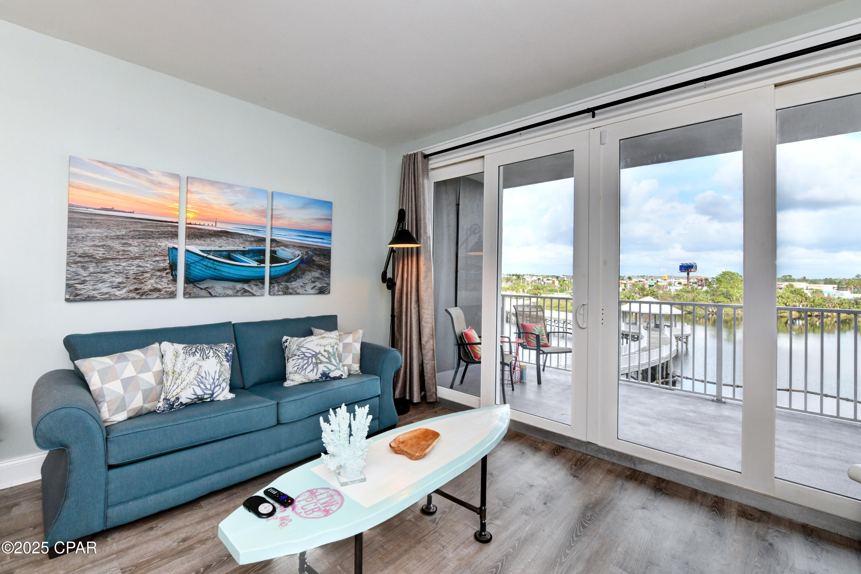 9860 S Thomas Drive 209