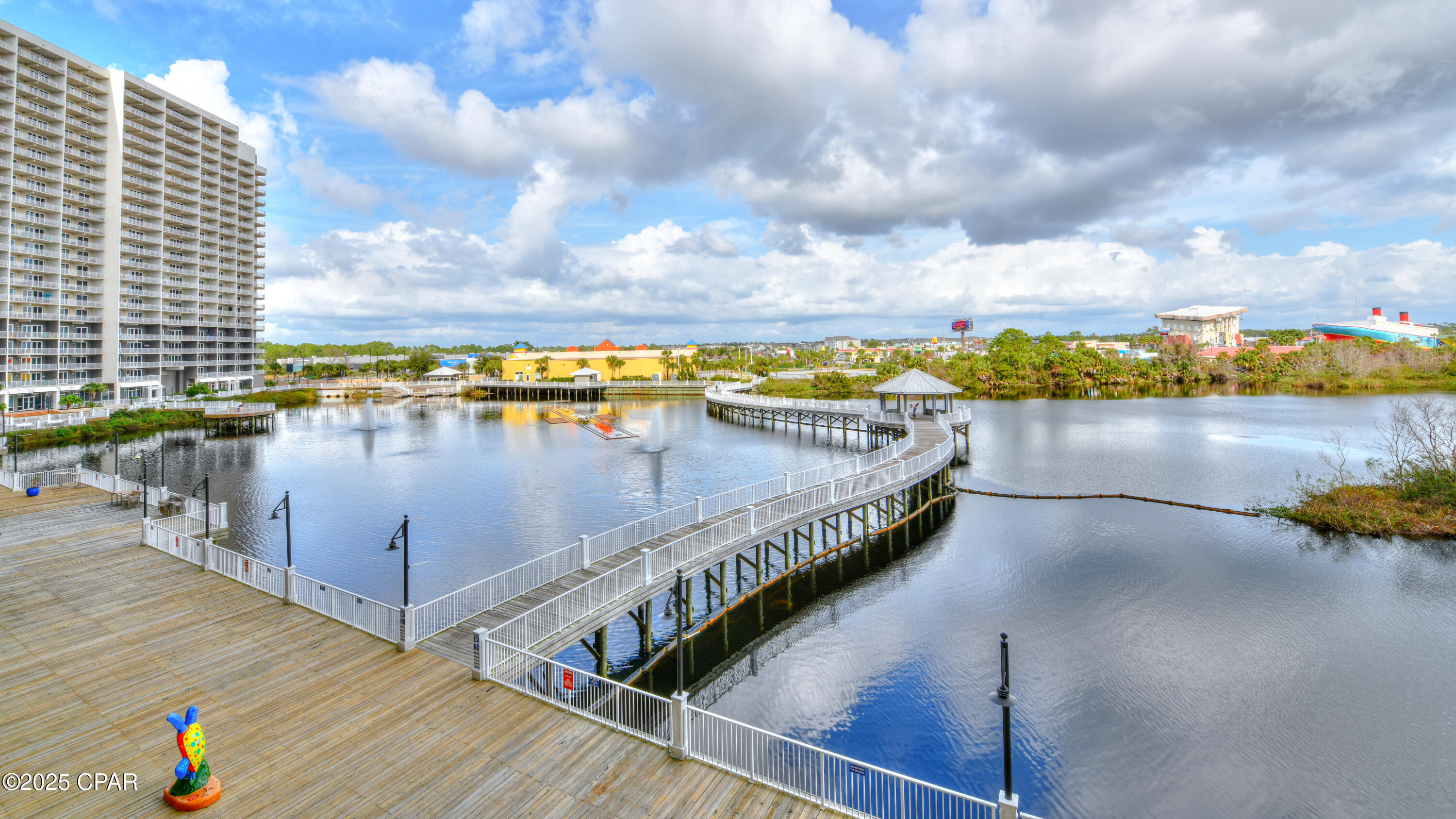 9860 S Thomas Drive 209