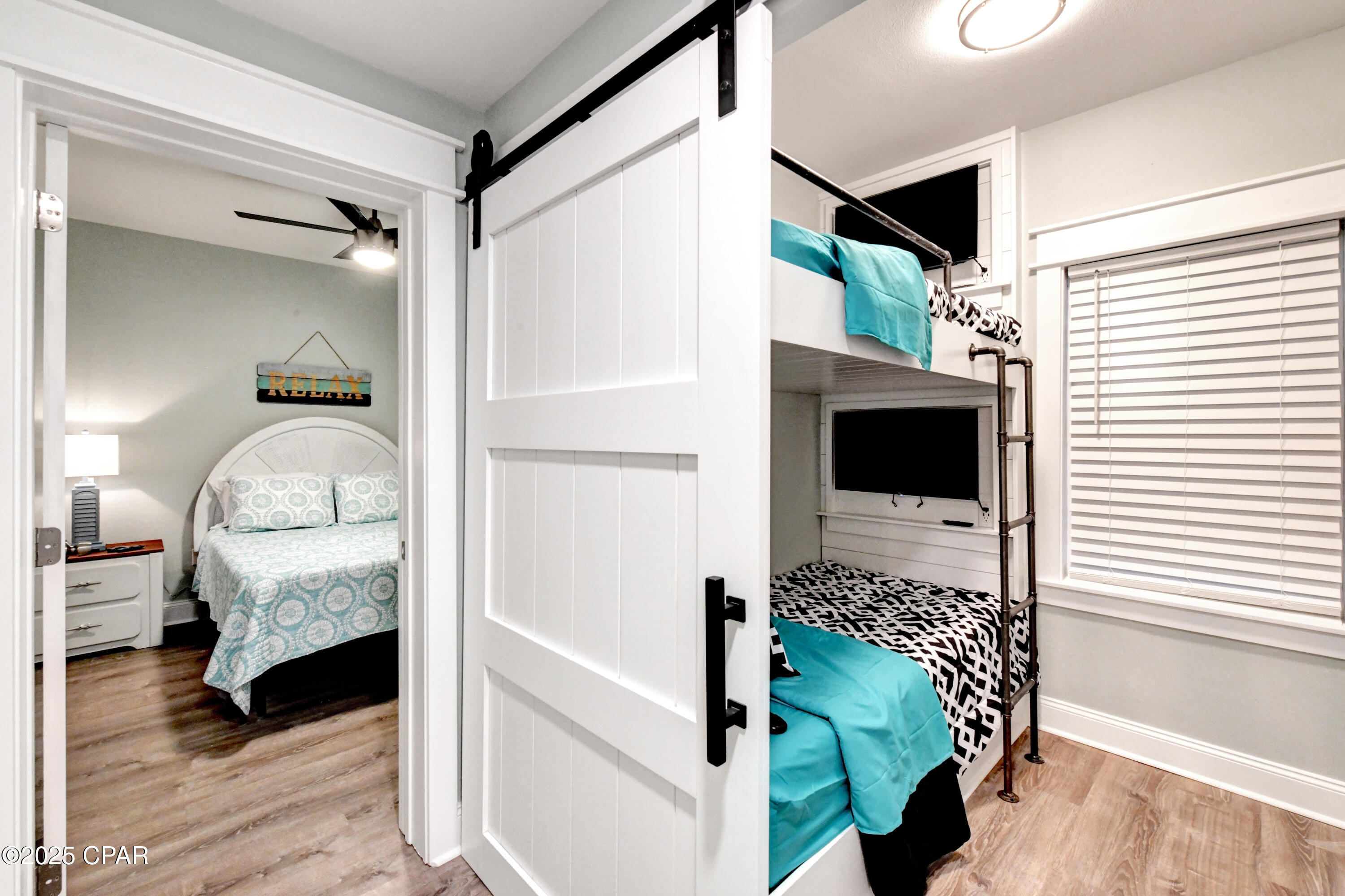 9860 S Thomas Drive 209