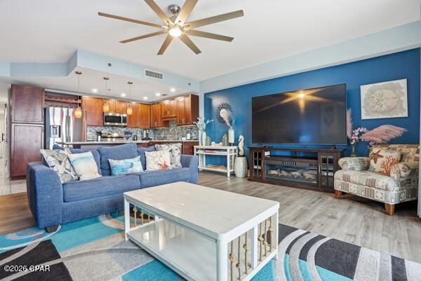 9860 S Thomas Drive 705