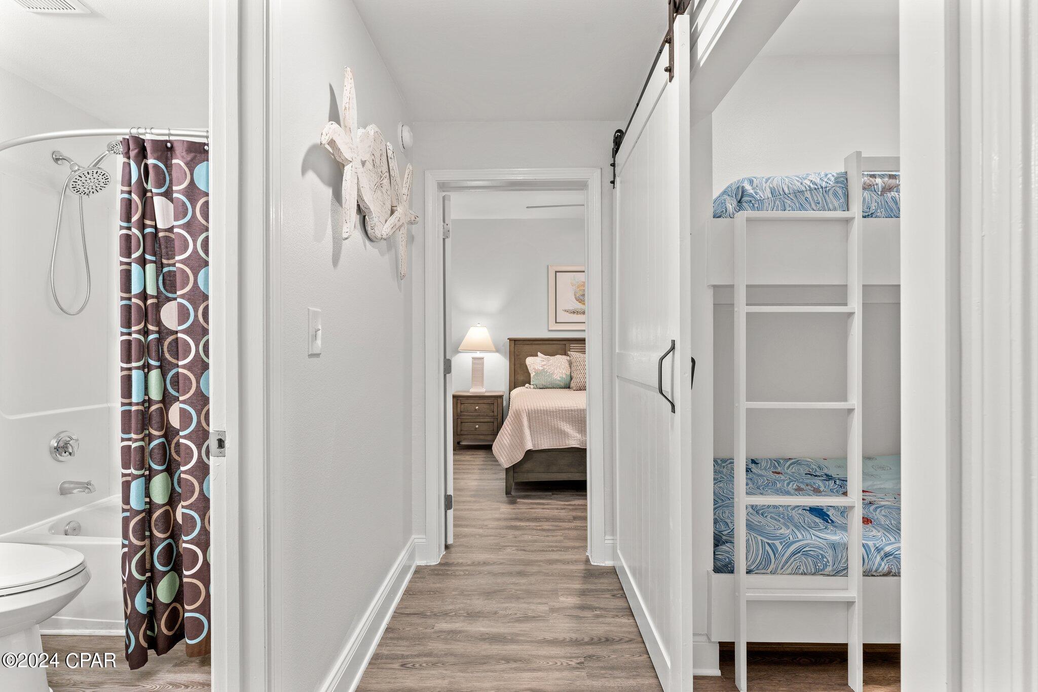 9860 S Thomas Drive 207, Beach Unit: 207