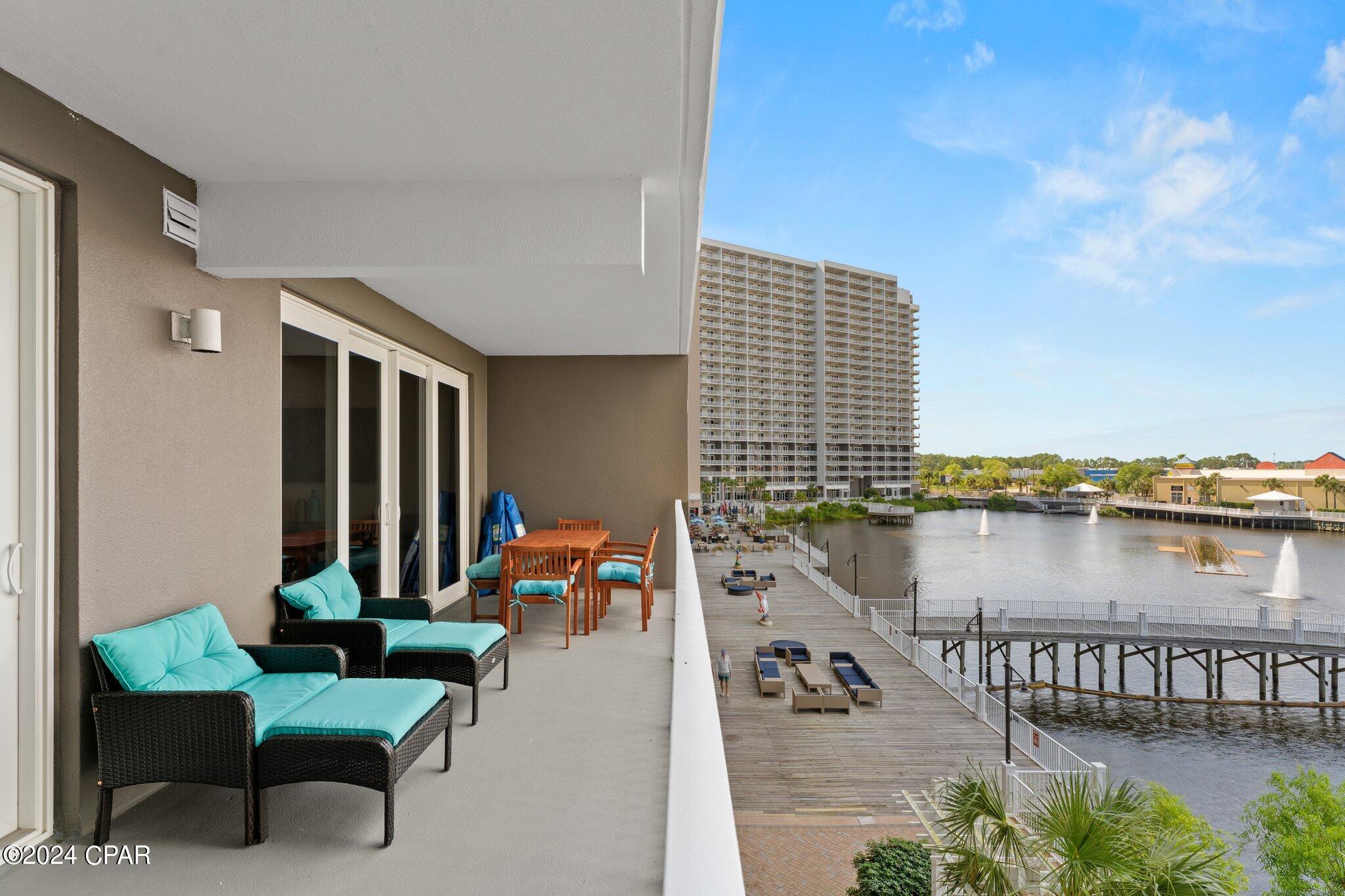 9860 S Thomas Drive 207, Beach Unit: 207