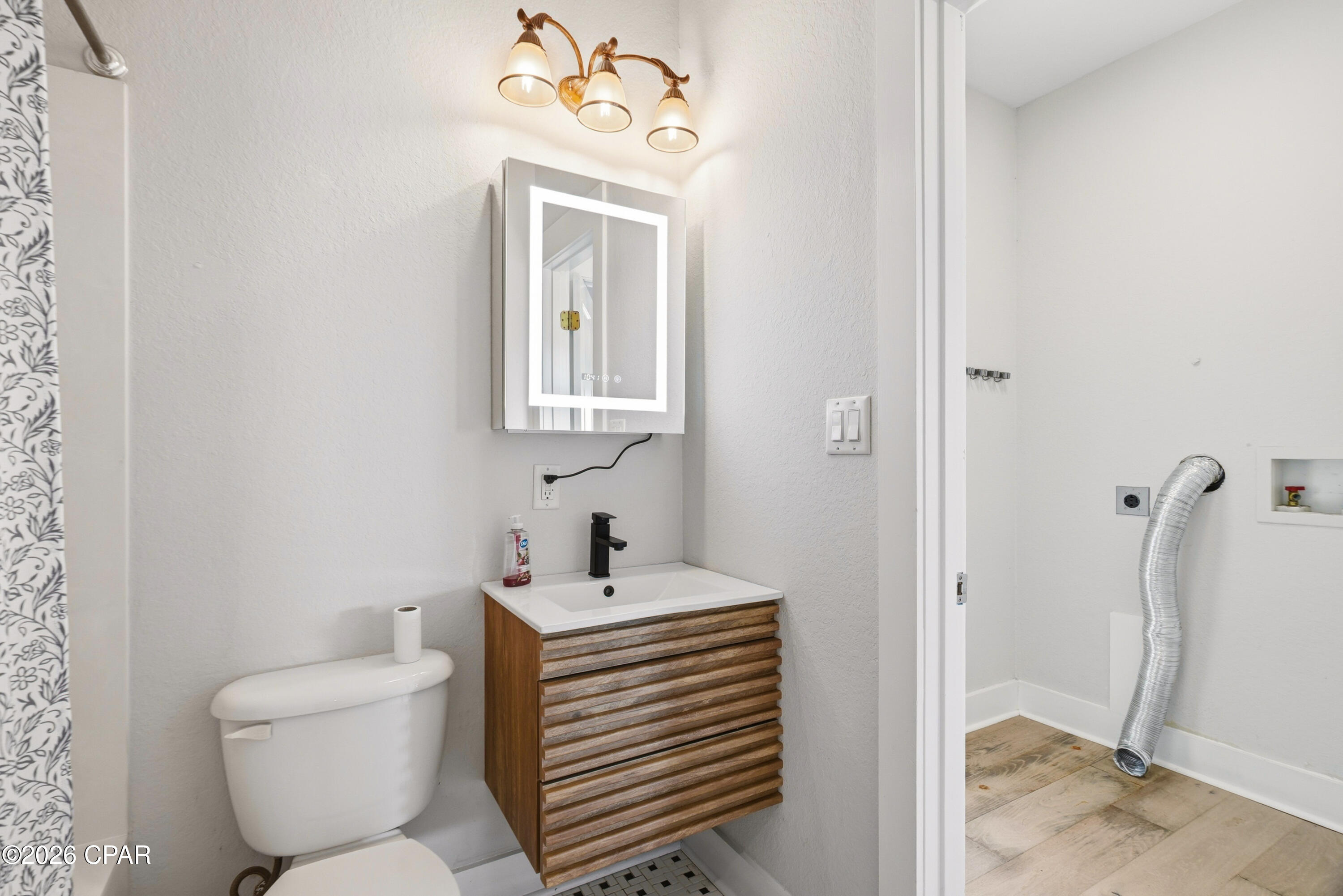 305 Peachtree Circle