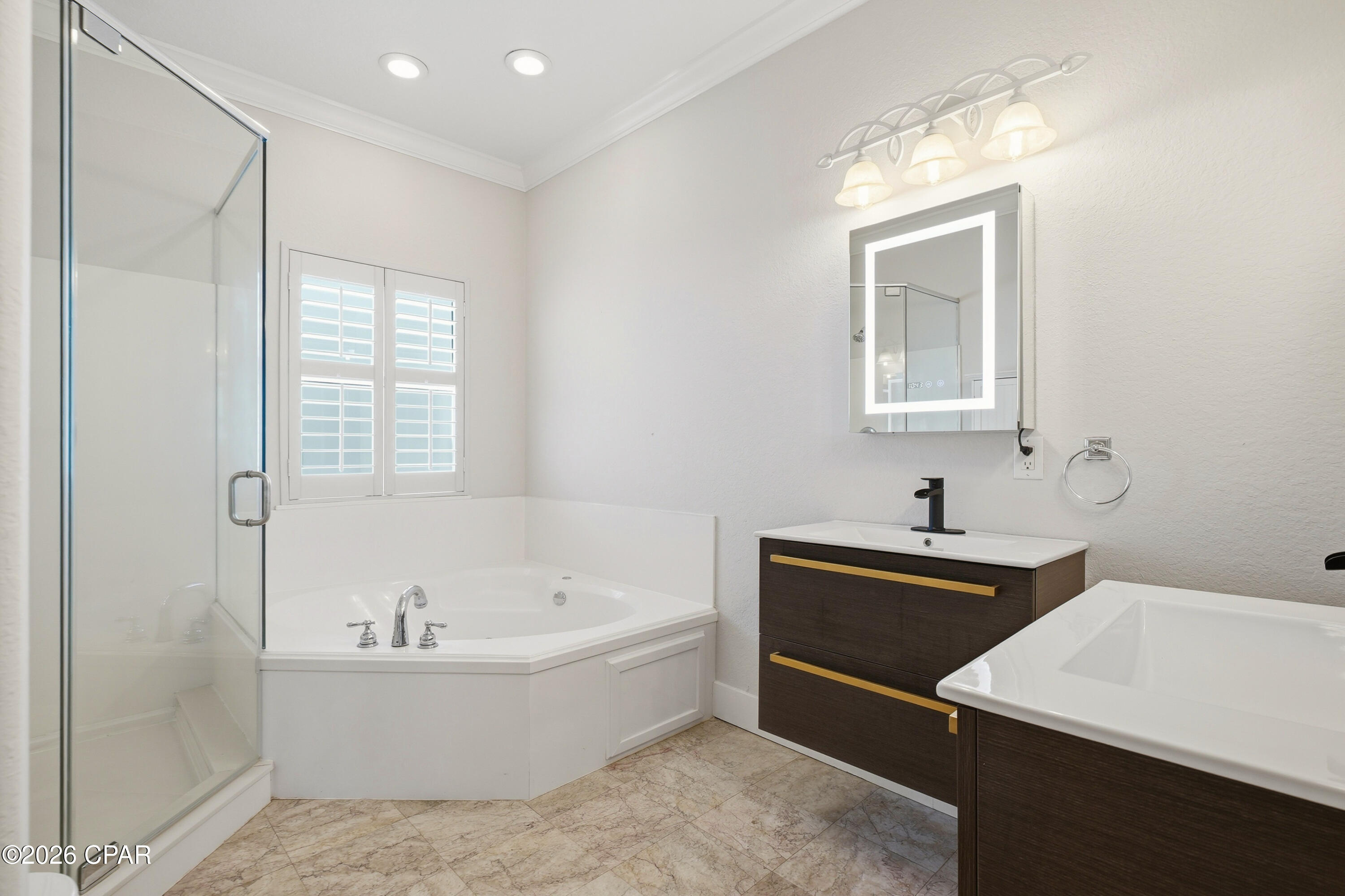 305 Peachtree Circle