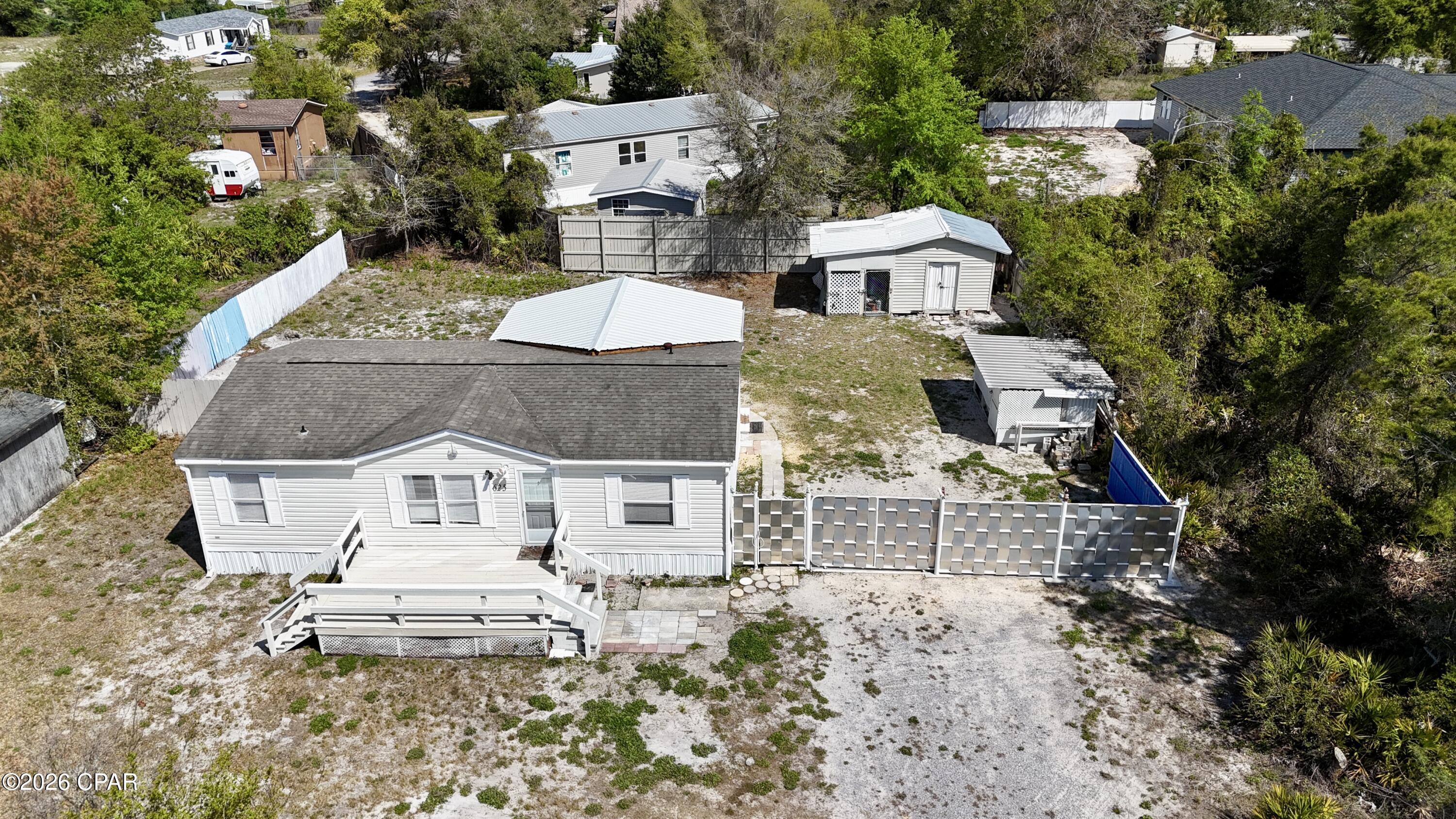 625 Live Oak Lane