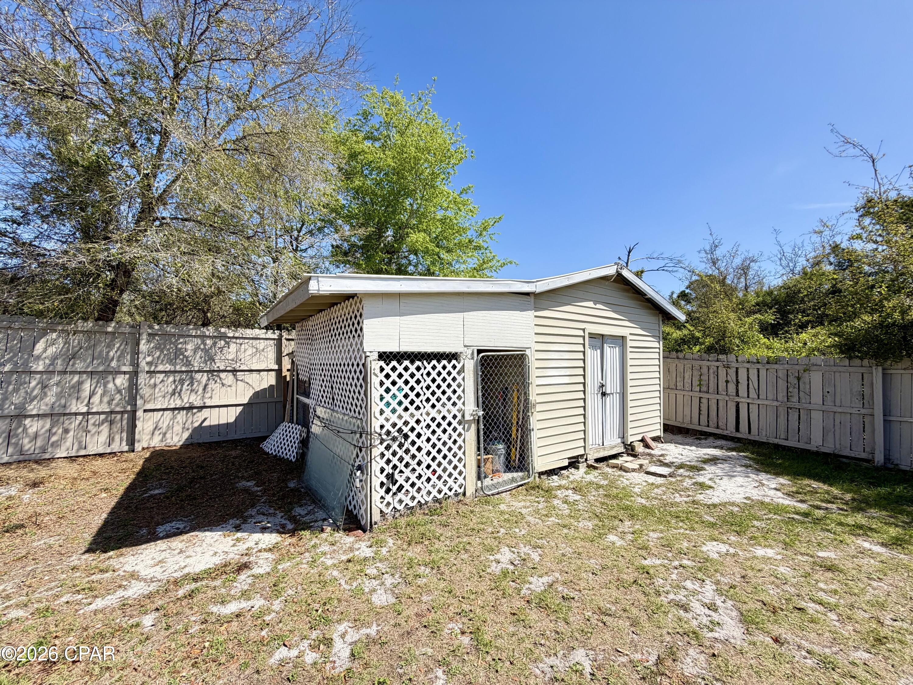 625 Live Oak Lane