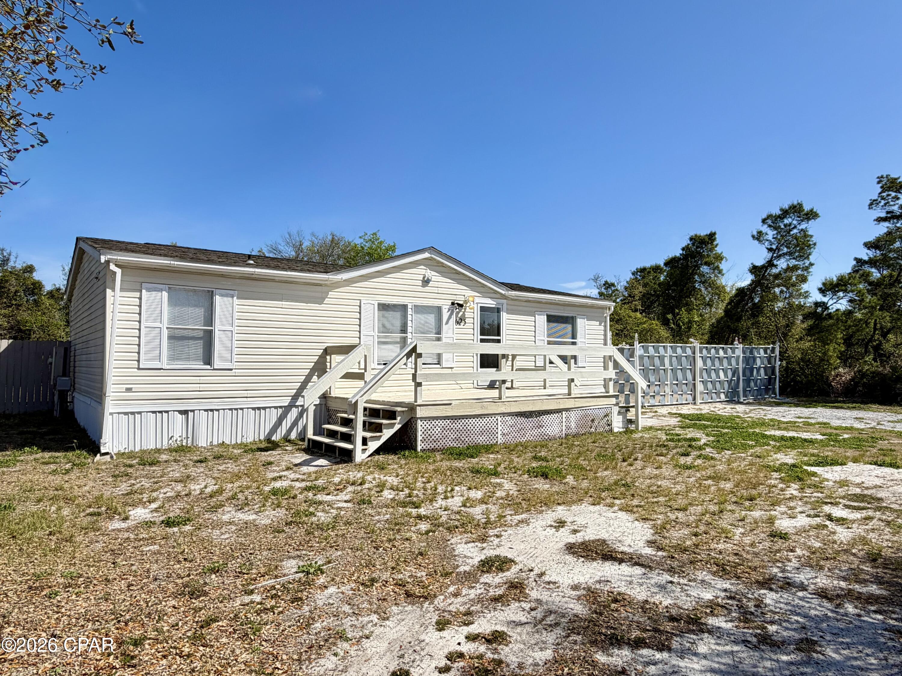 625 Live Oak Lane