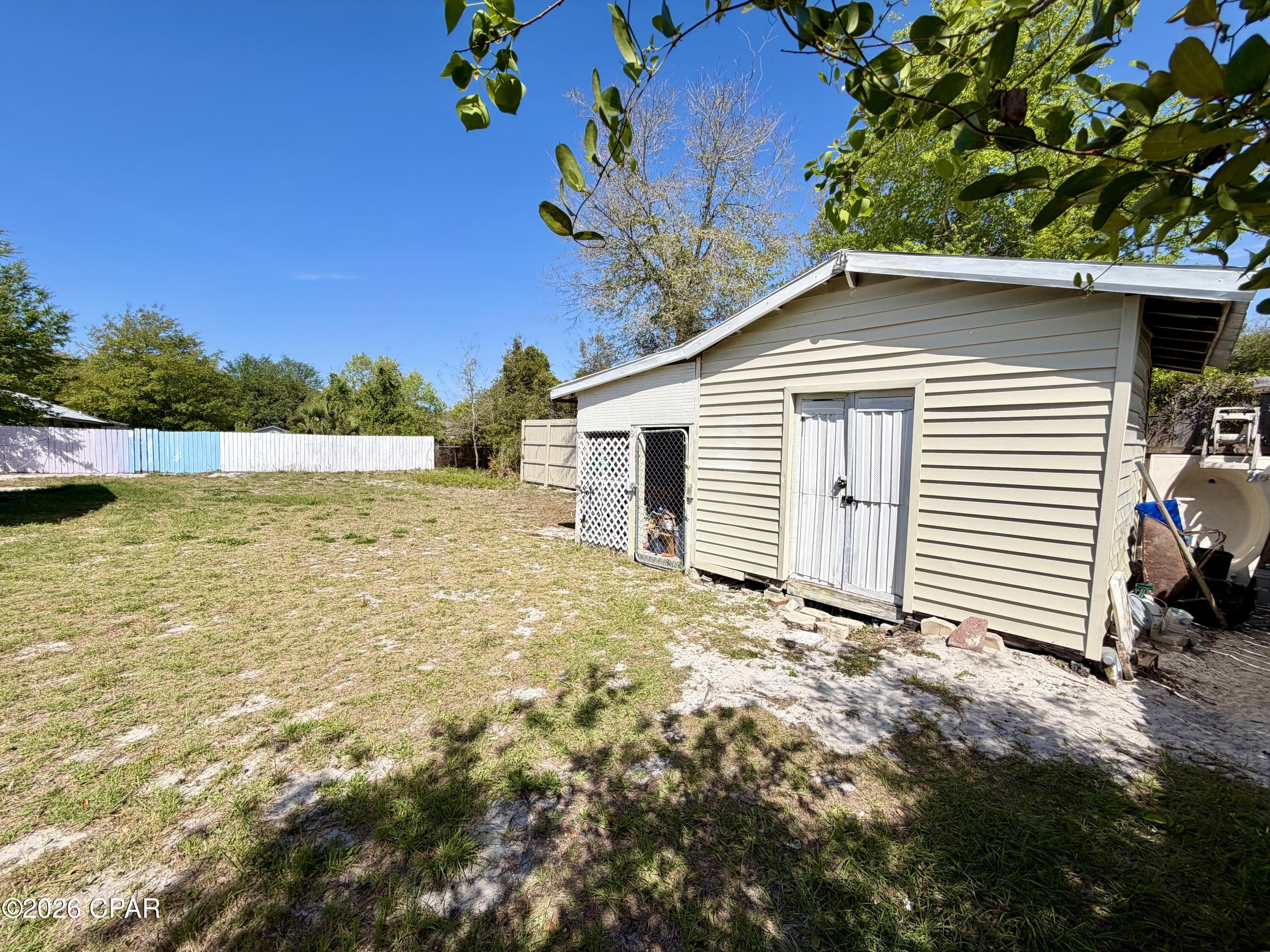 625 Live Oak Lane
