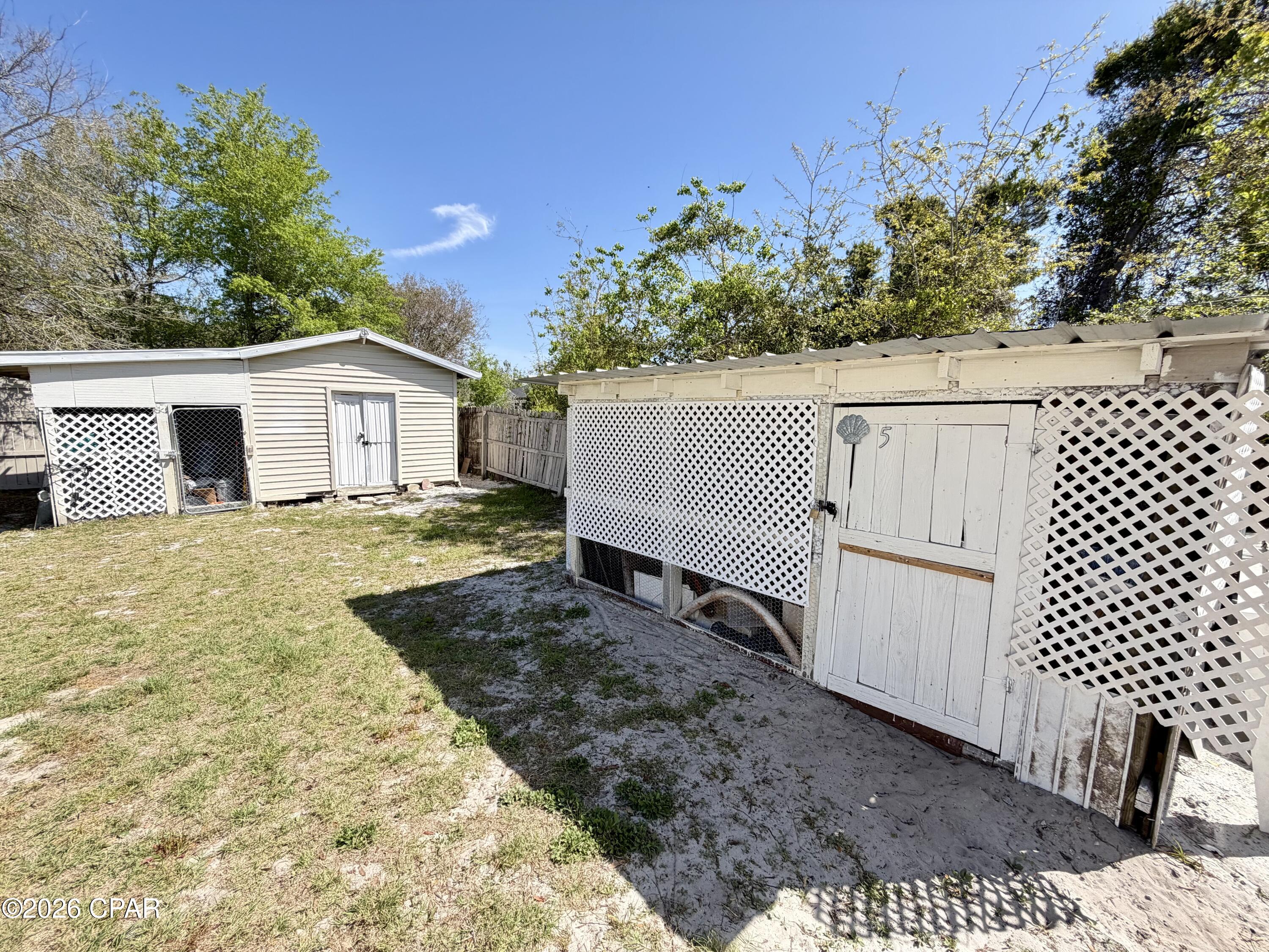 625 Live Oak Lane