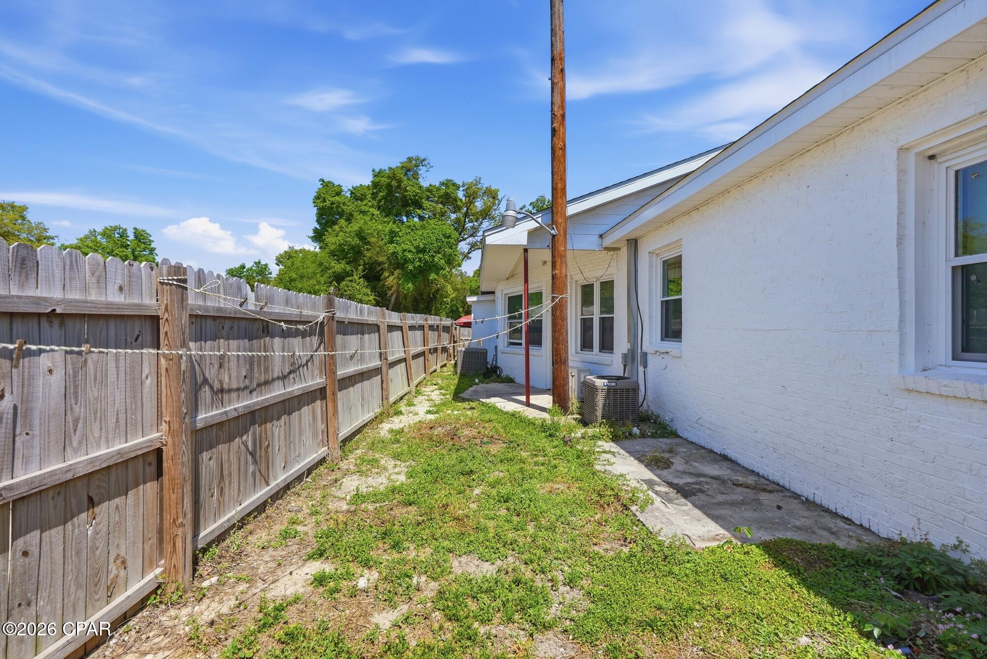 803 Oak Avenue