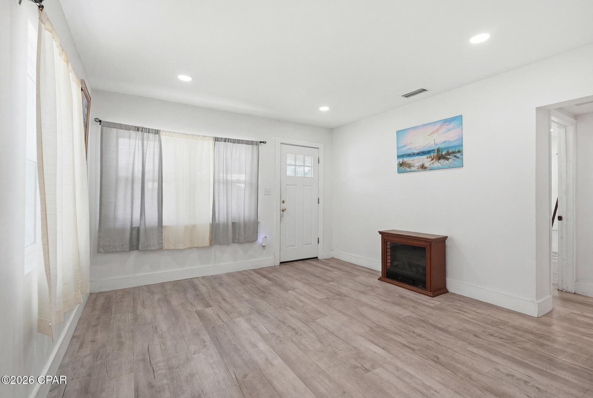 803 Oak Avenue