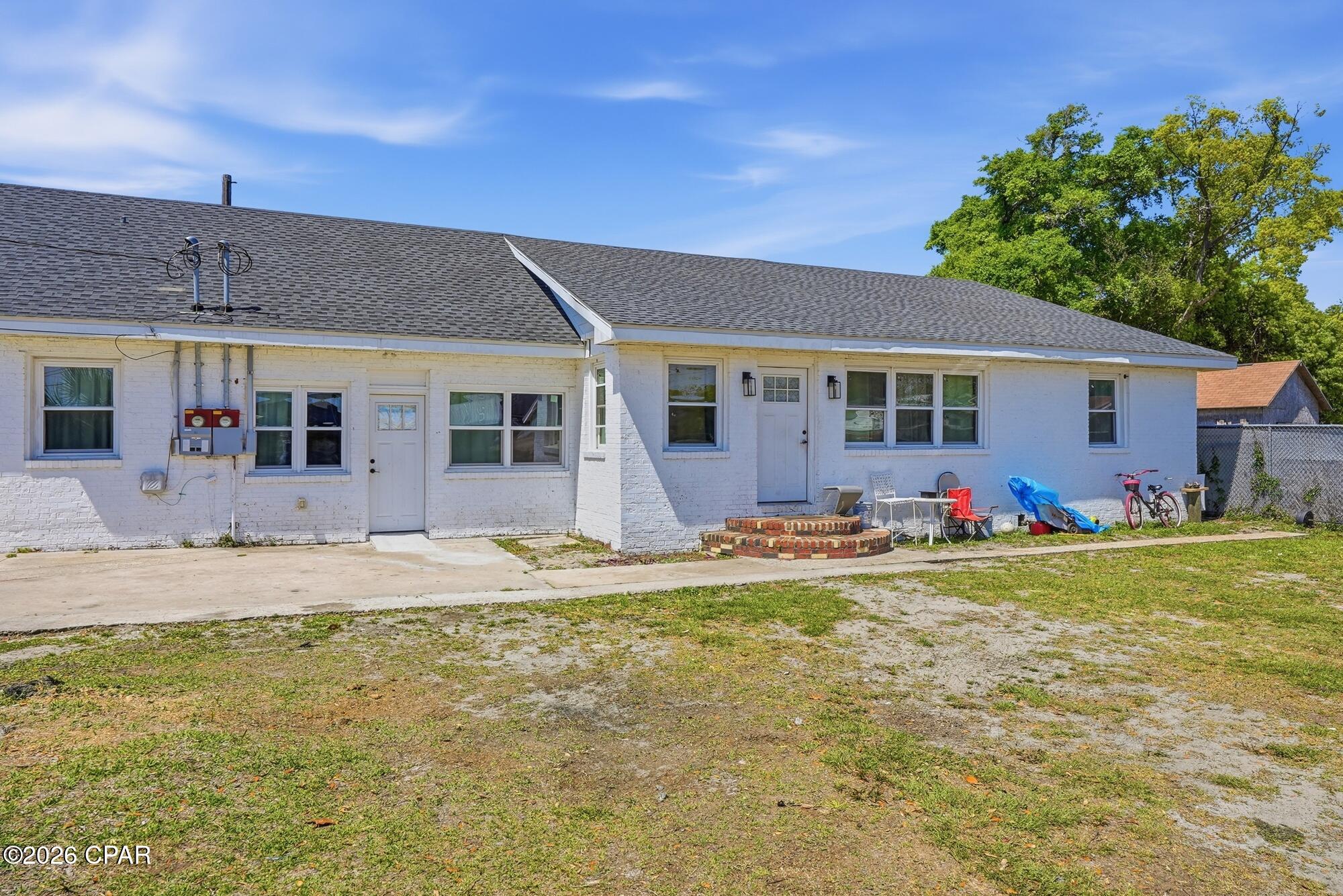803 Oak Avenue