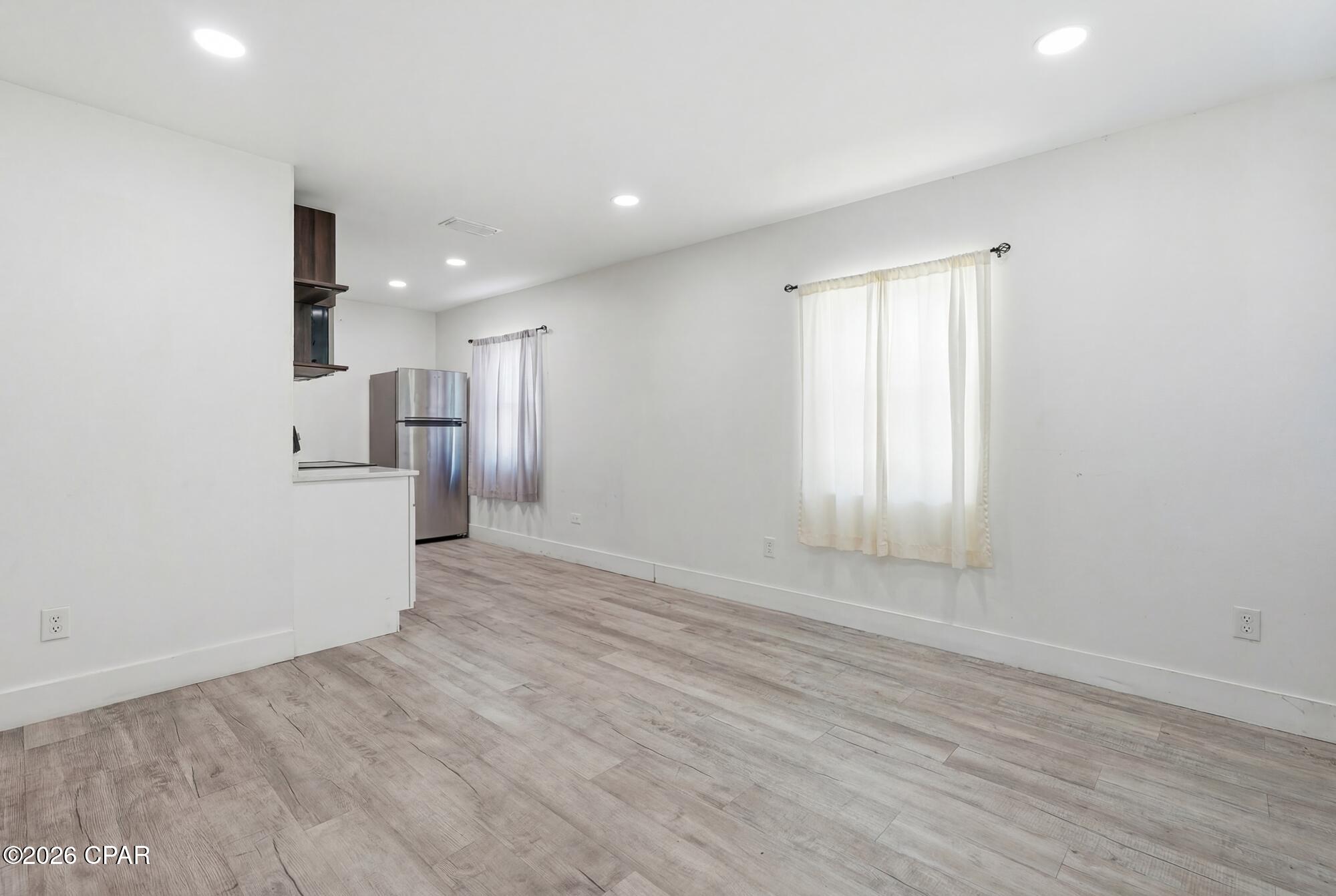 803 Oak Avenue