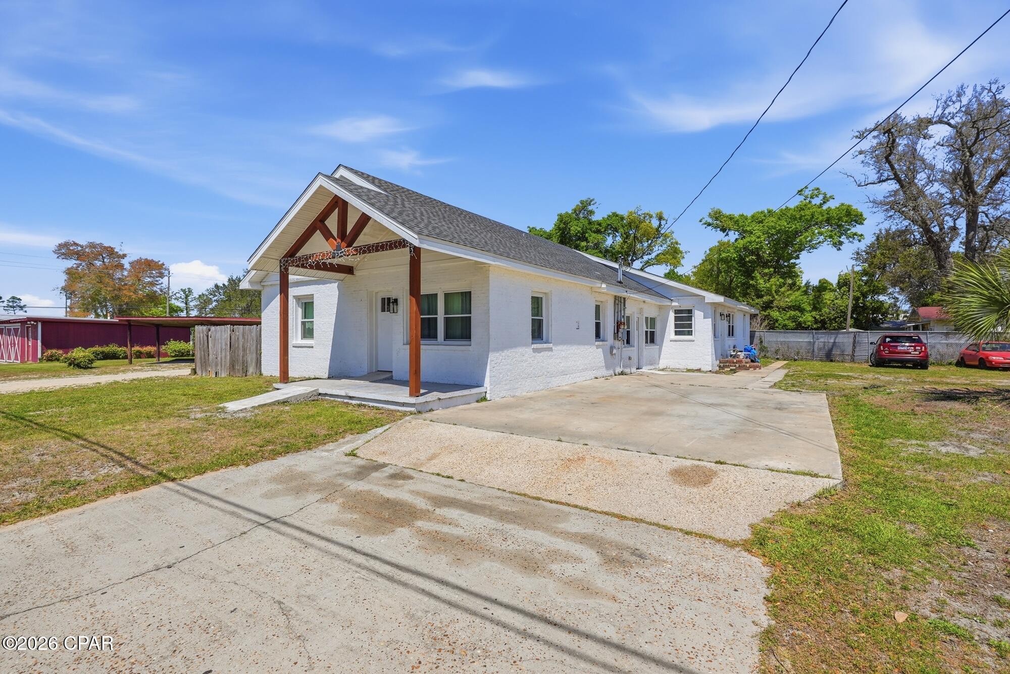 803 Oak Avenue
