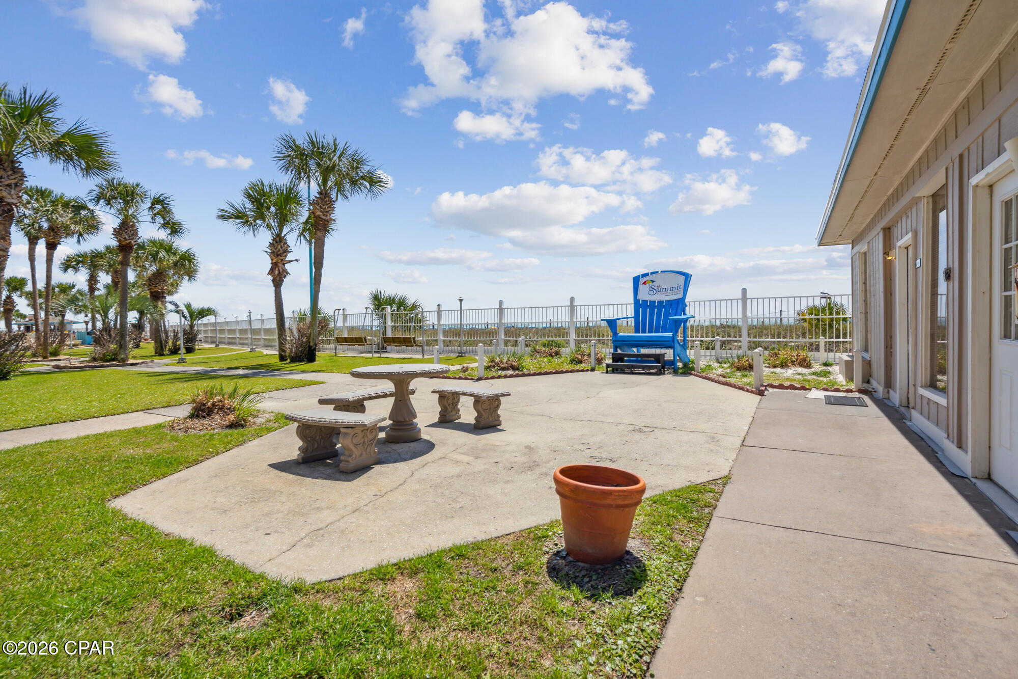 8743 Thomas Drive 931