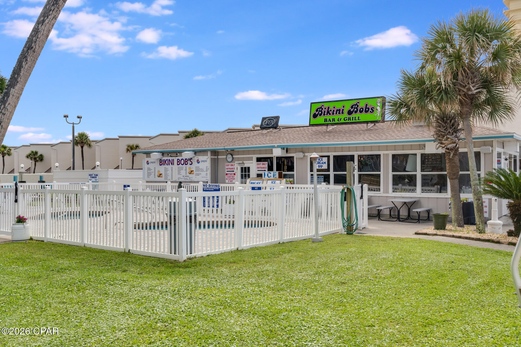 8743 Thomas Drive 931