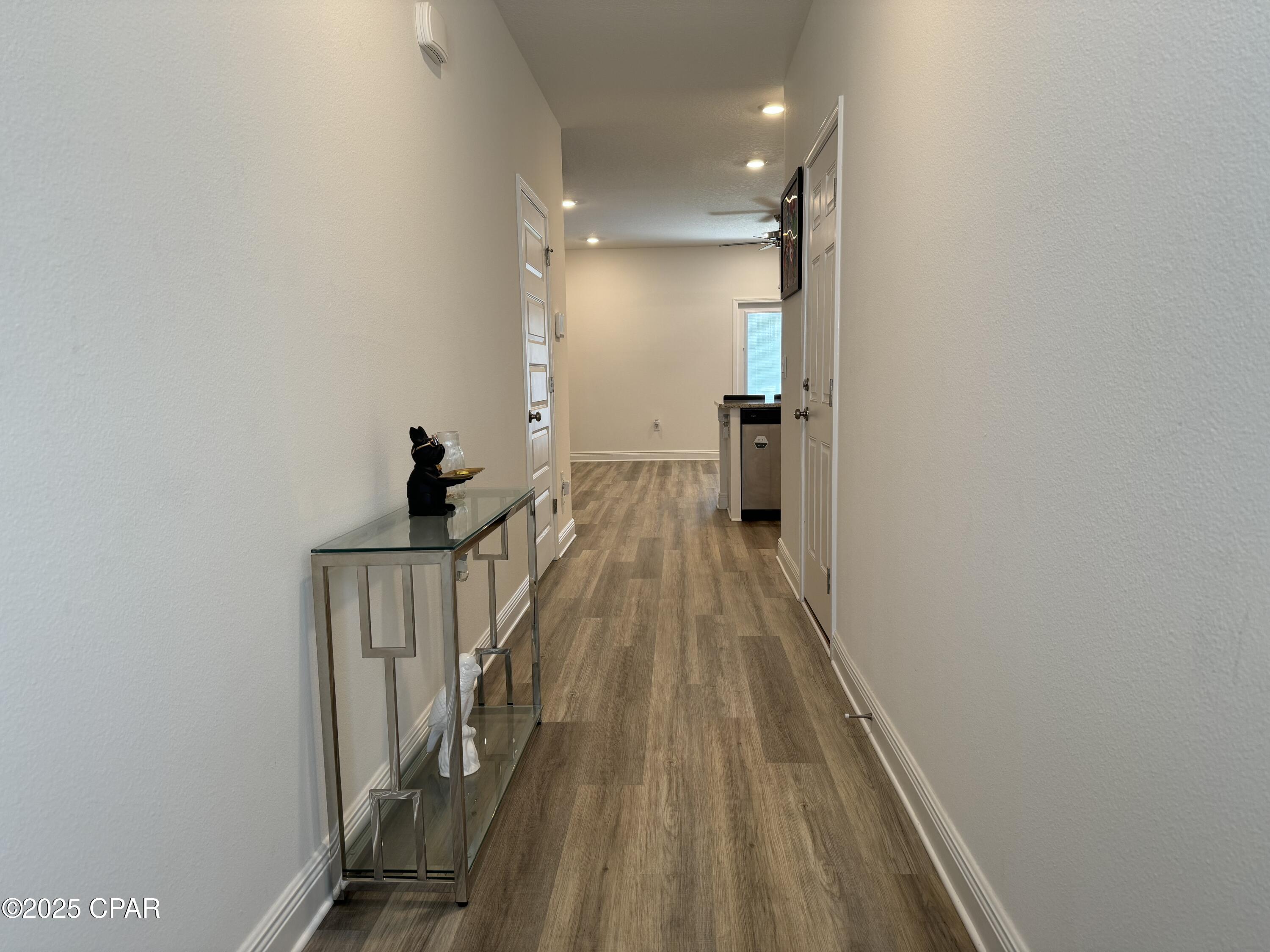 560 Melrose Way