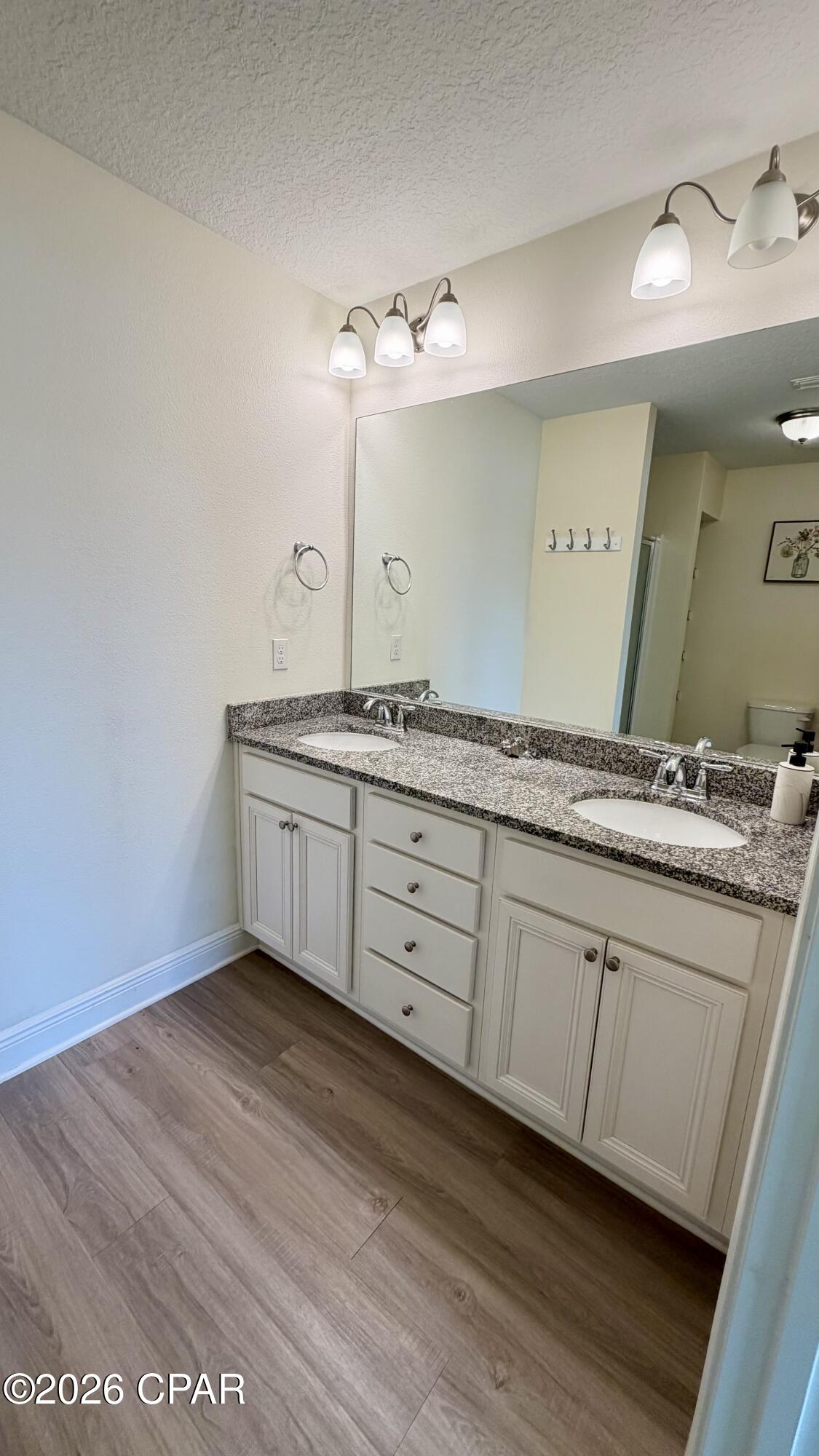 7520 Shadow Lake Drive